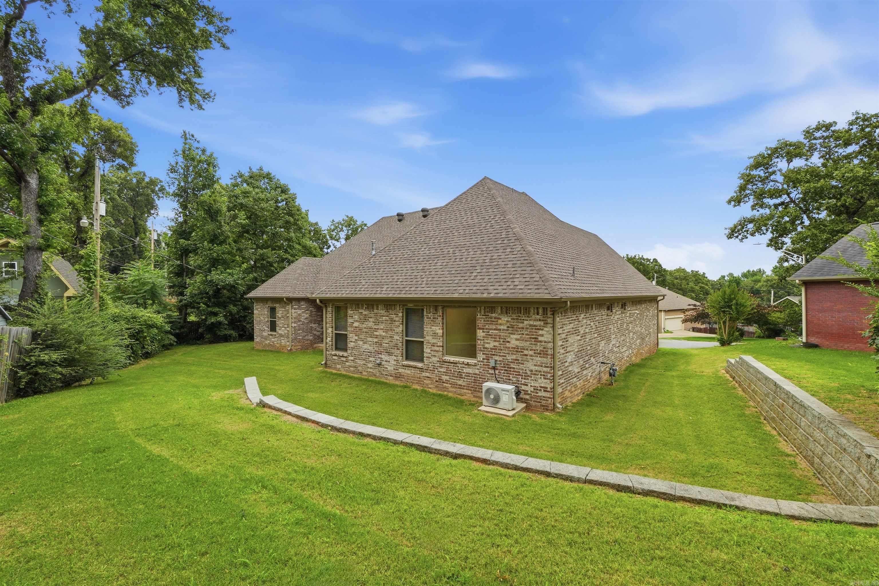OVERCUP RIDGE ADDN - Residential
