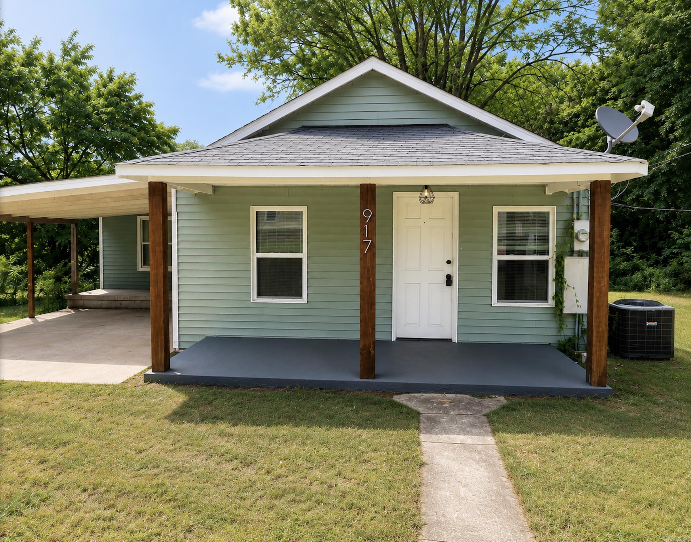Charming and affordable 3-bedroom home in the heart of Benton! Conveniently located near shopping, restaurants, parks, and everyday amenities, this home offers a great opportunity for anyone looking for an affordable home in a convenient location. Completely renovated in 2024 with a new HVAC system and ductwork, brand new water heater, and updated finishes throughout, this move-in ready home offers modern comfort and practical living space. Enjoy small-town charm while still being close to everything Benton has to offer. Whether you are looking for a primary residence or investment property, this home offers great value in an established neighborhood. Don’t miss this opportunity to own an updated and affordable home in Benton!
