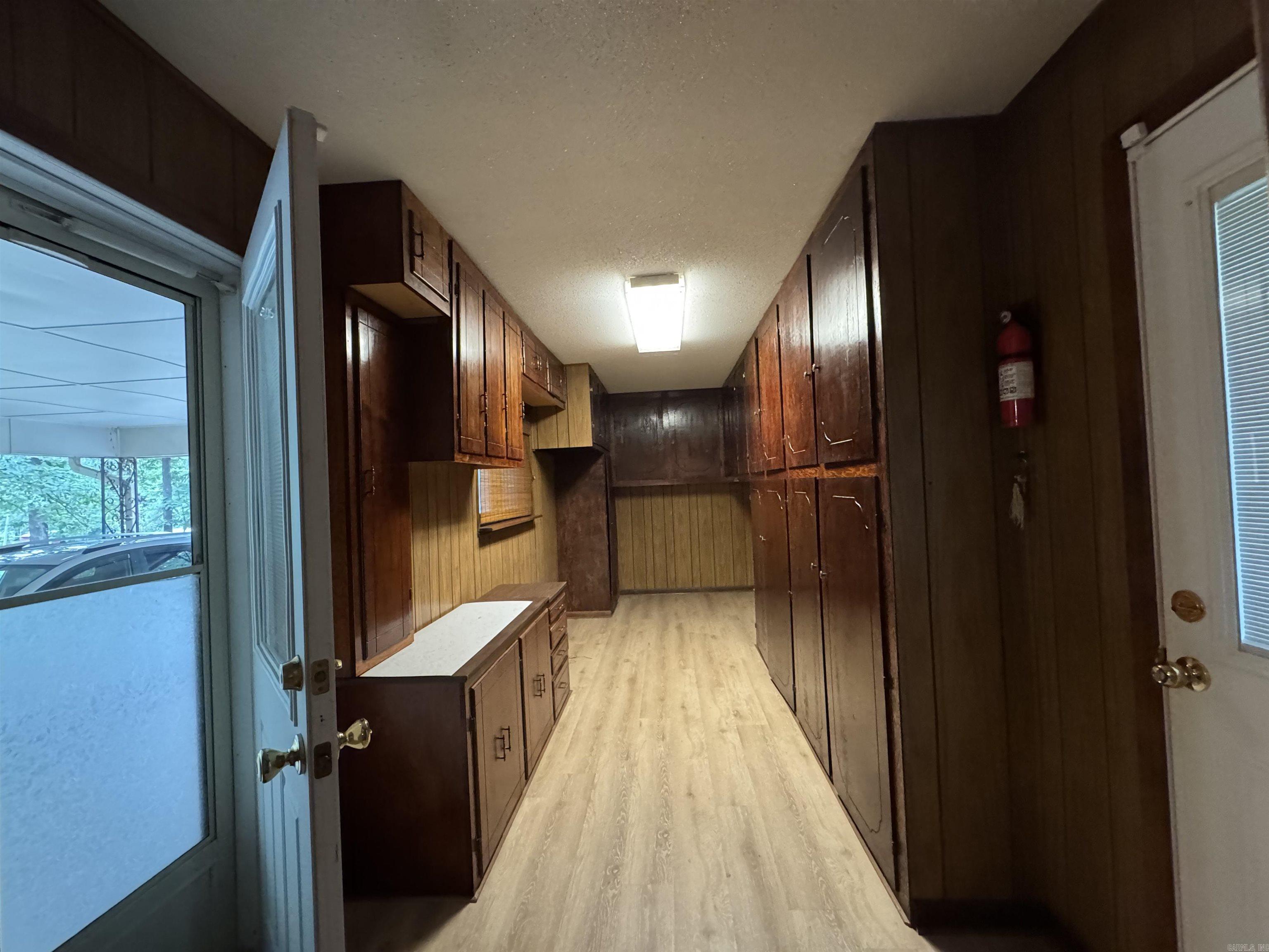 HURRICANE HEIGHTS - Residential
