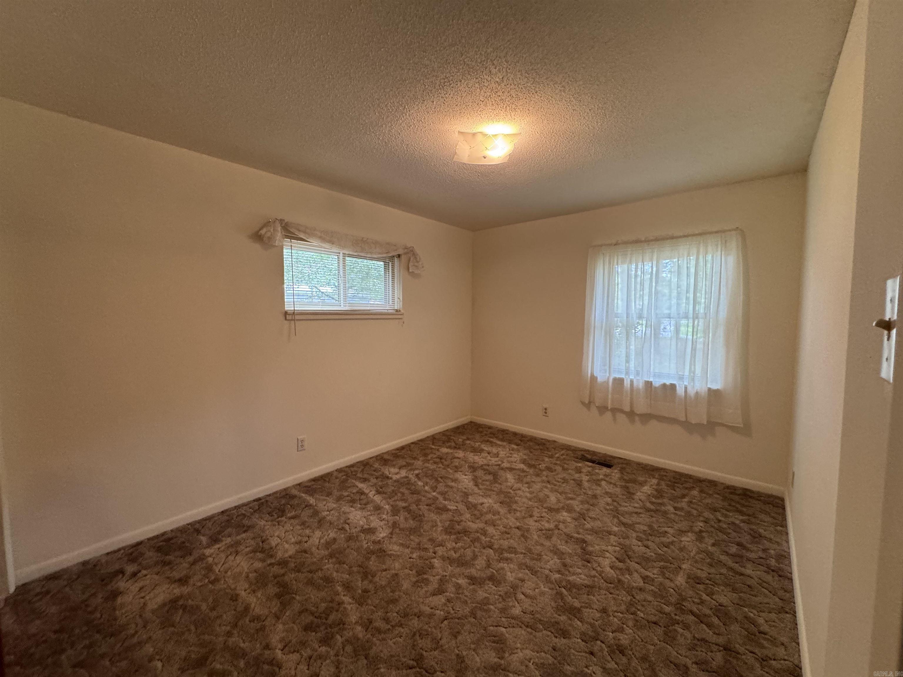 HURRICANE HEIGHTS - Residential