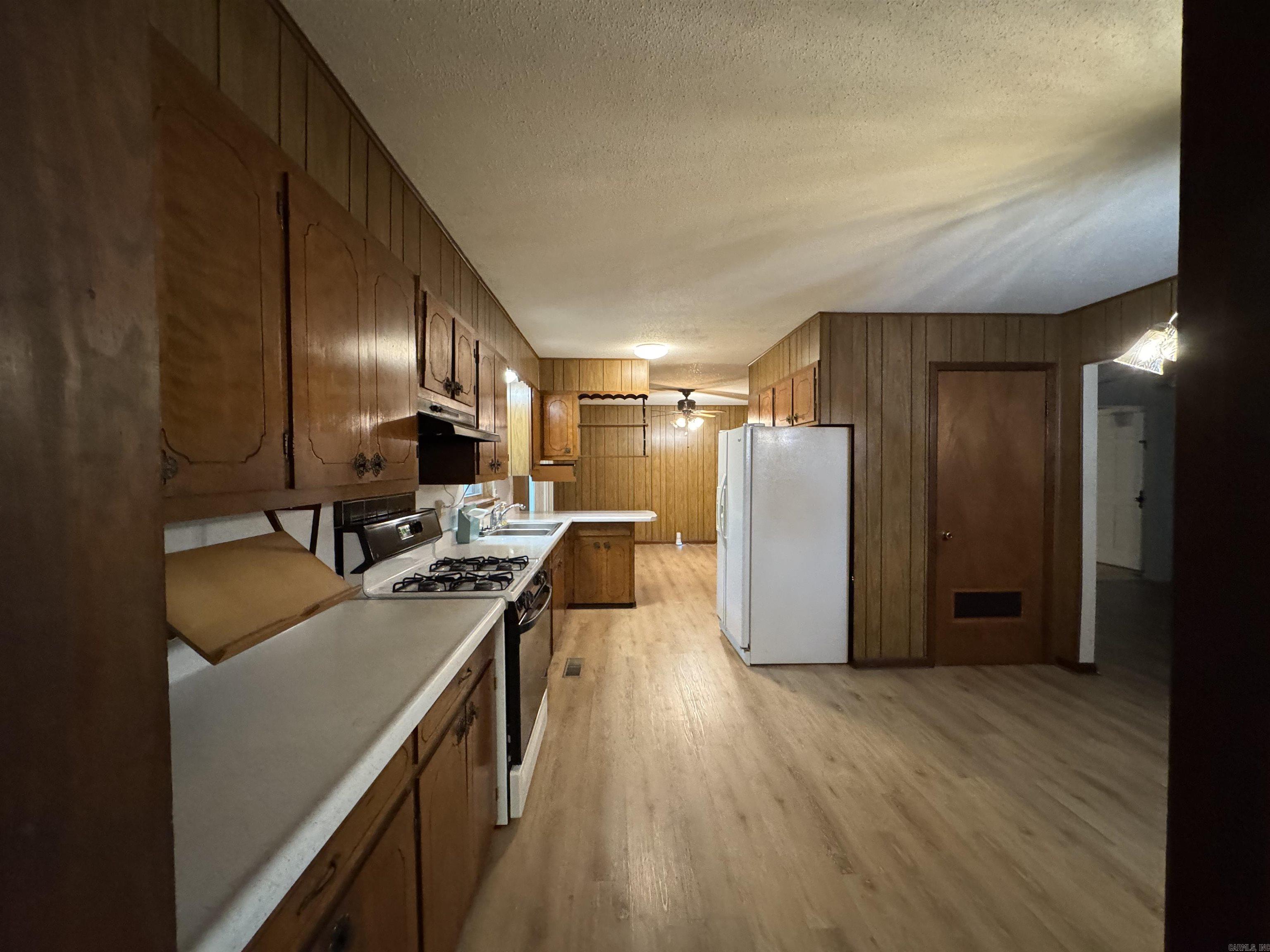 HURRICANE HEIGHTS - Residential