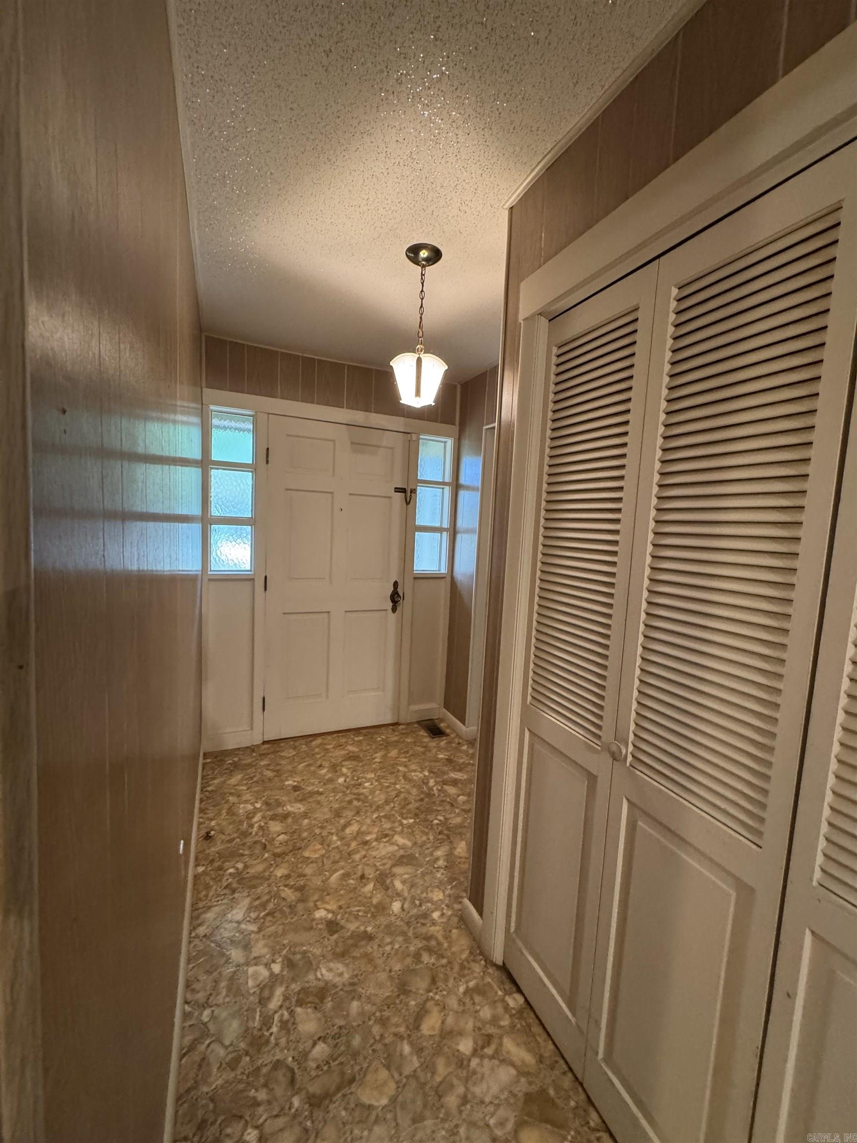 HURRICANE HEIGHTS - Residential