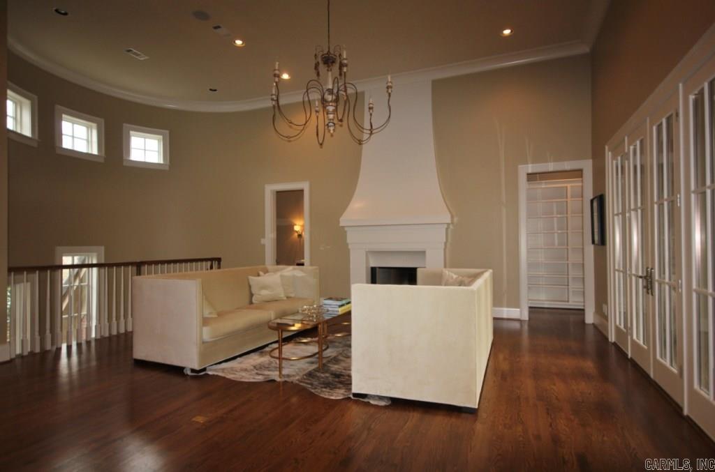 Country Club Heights - Residential