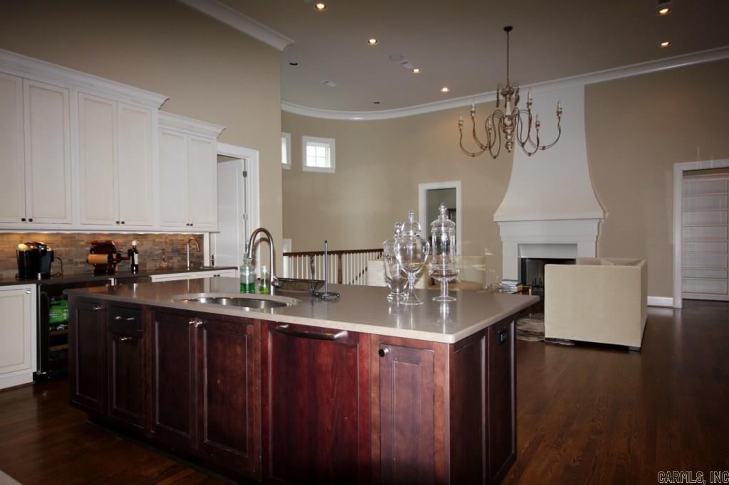 Country Club Heights - Residential