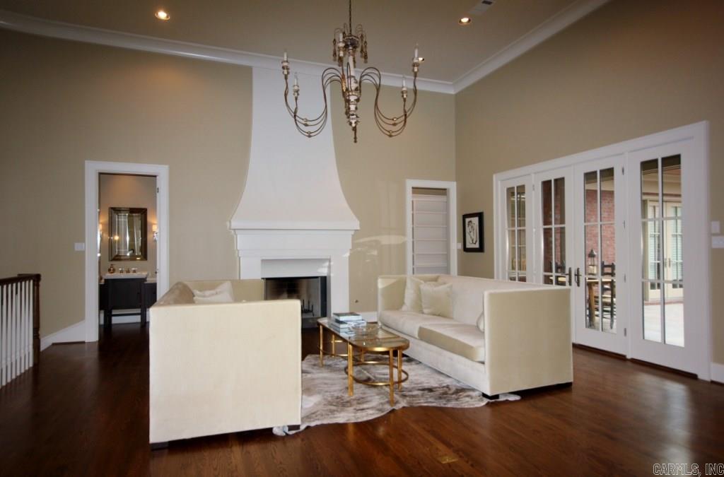 Country Club Heights - Residential