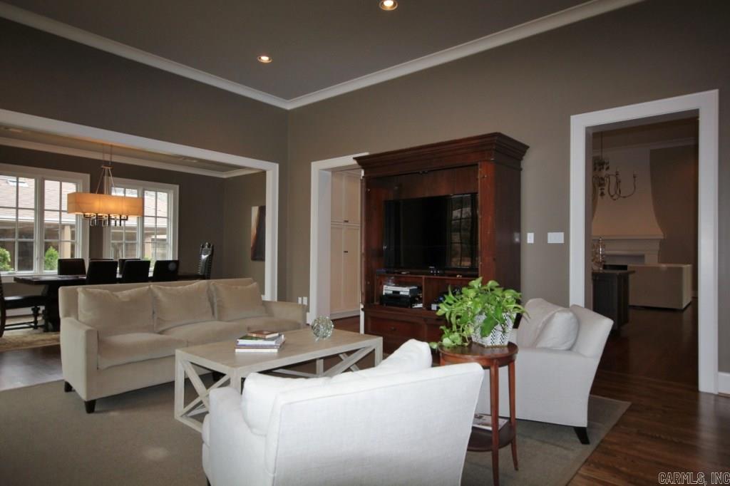 Country Club Heights - Residential