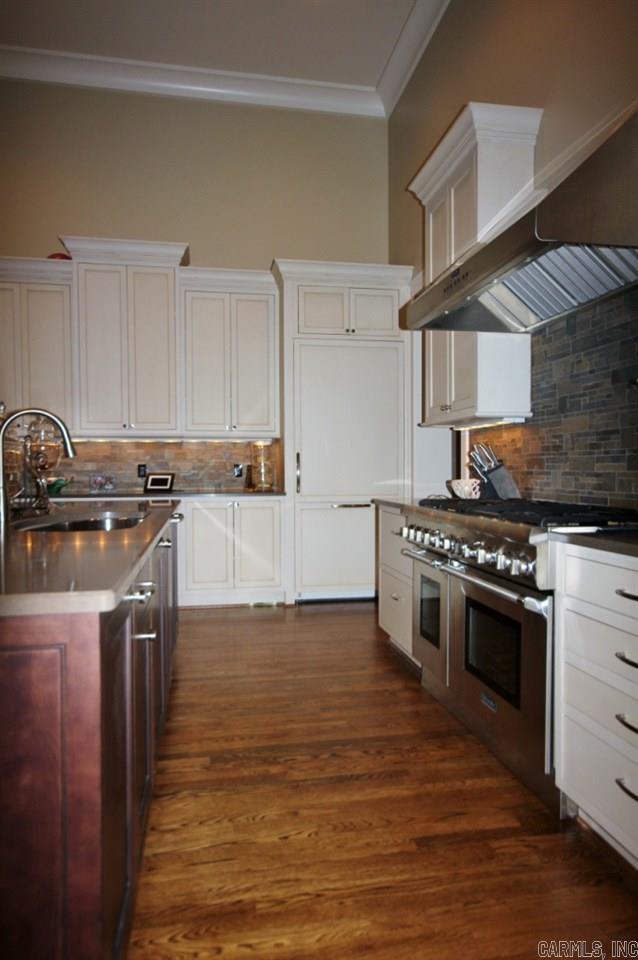Country Club Heights - Residential