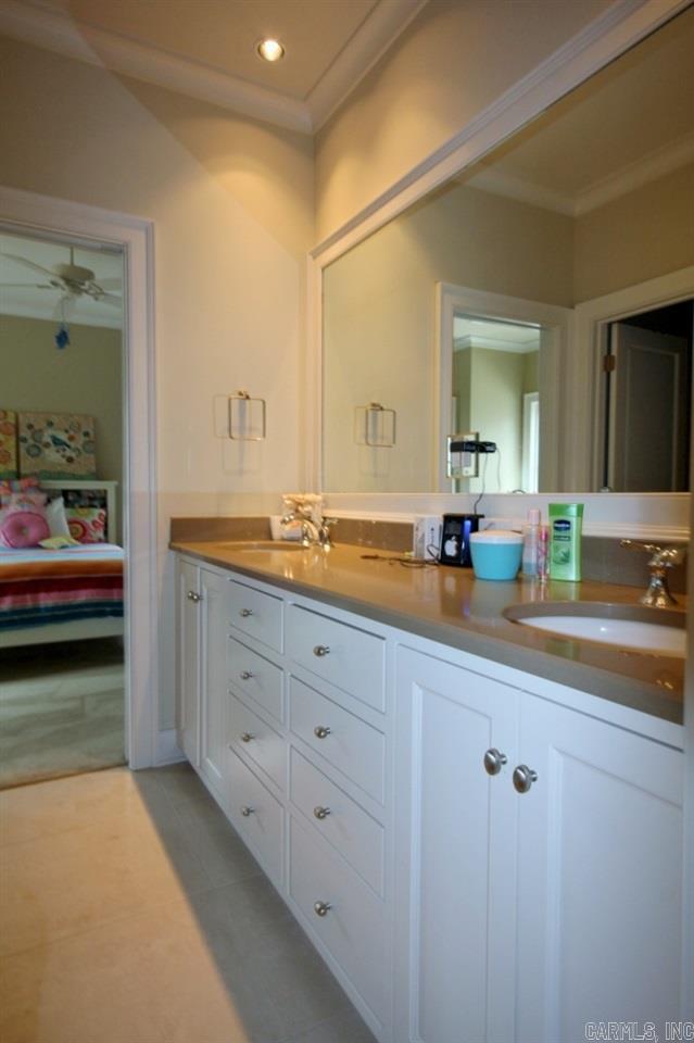 Country Club Heights - Residential