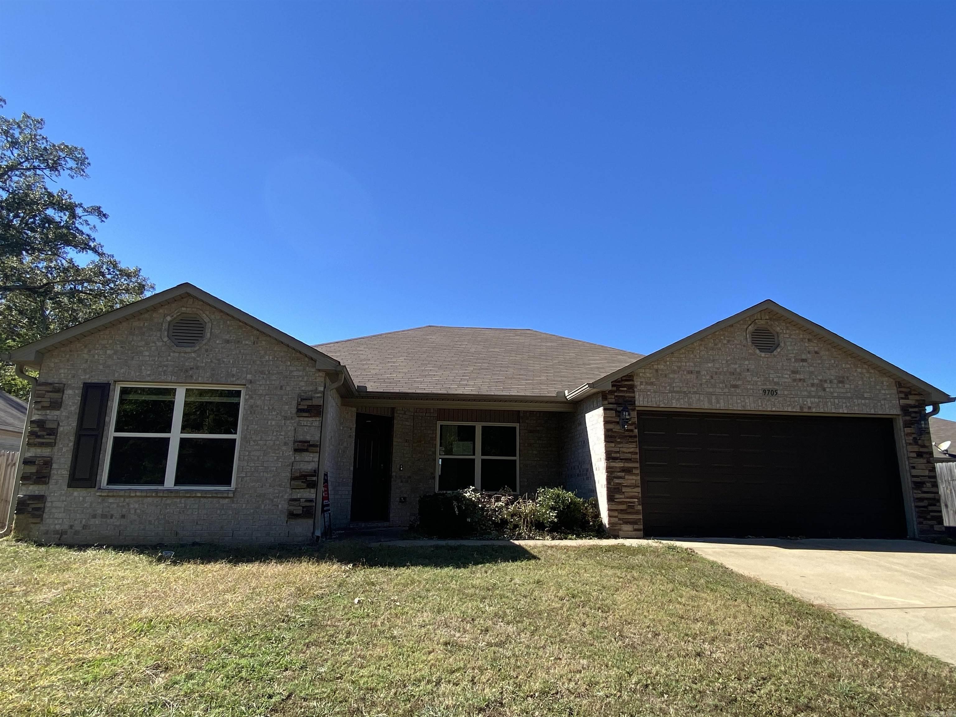 Check out the yard on this 4br/2ba home minutes from Bryant and Benton. Split floorplan with a spacious eat in kitchen and vaulted ceilings. HUD Case# 031-500910. HUD Homes are sold As-Is with no representations, warranties or disclosures. Ask your agent for details and submit offers on www.HUDHomeStore.gov. IN - Insured. SEE AGENT REMARKS for additional information and check HUDHomeStore.com for property availability. Managed by www.rainecompany.com. Verify all property information. Measuring encouraged.