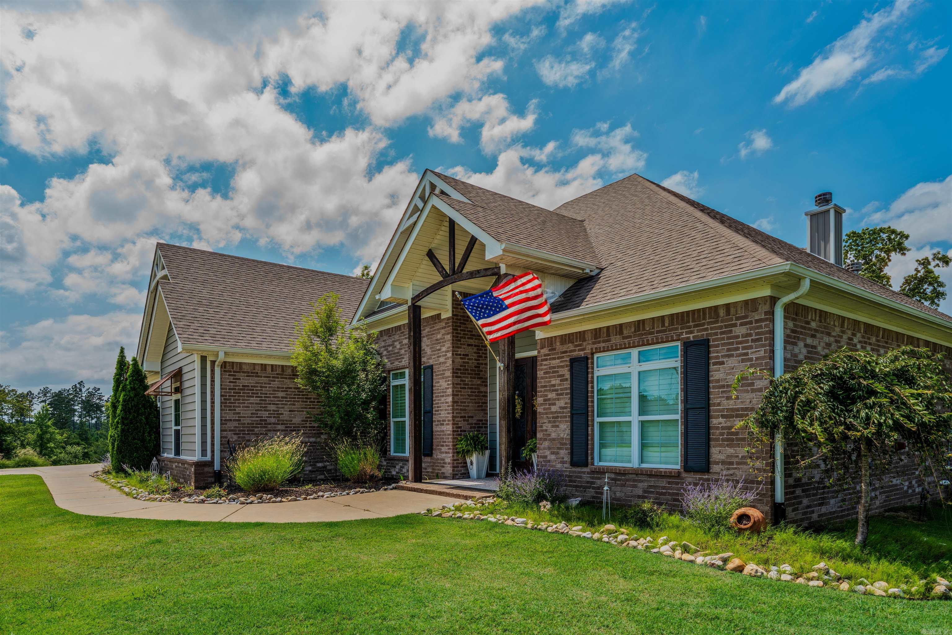 QUAPAW ESTATES - Residential