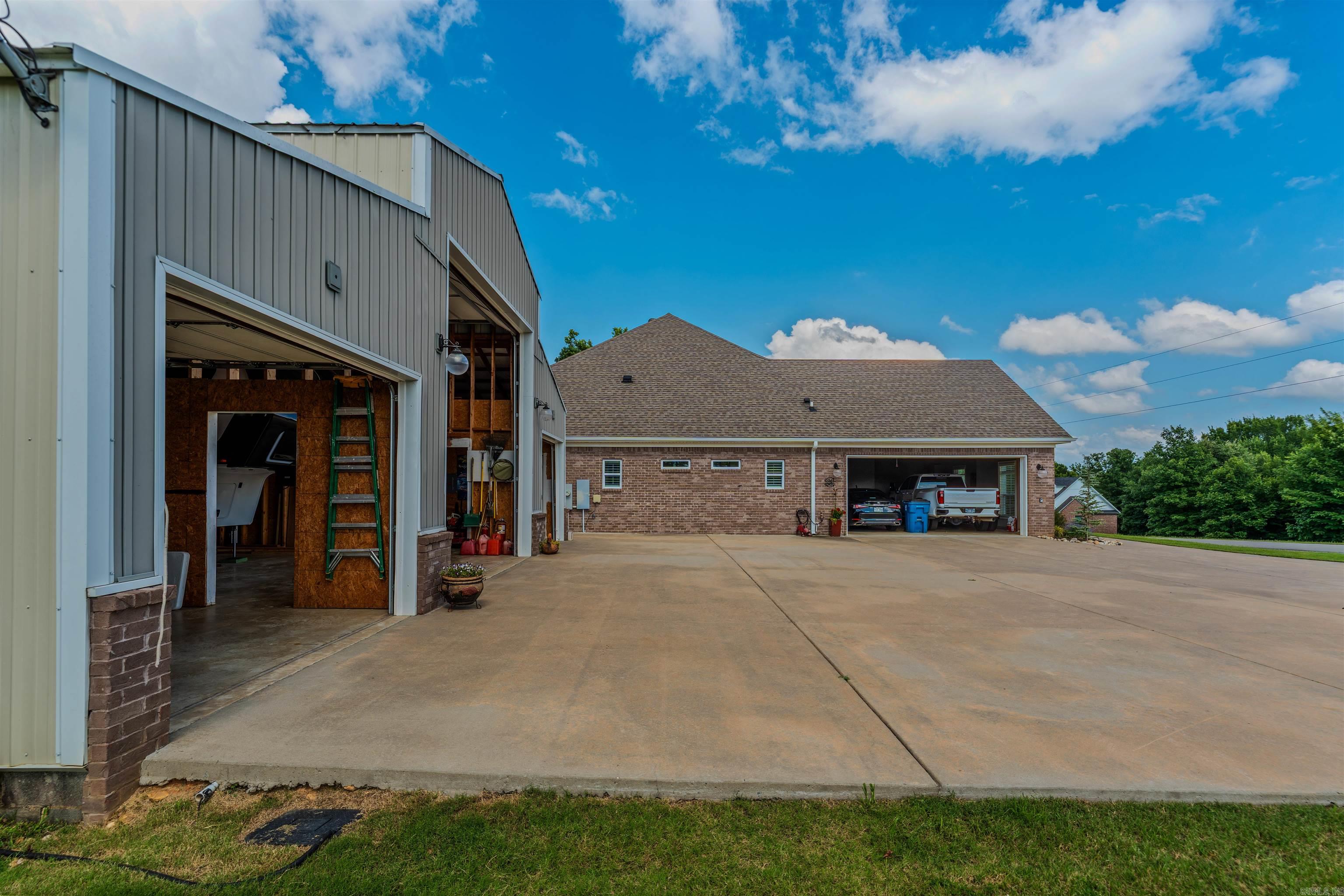 QUAPAW ESTATES - Residential