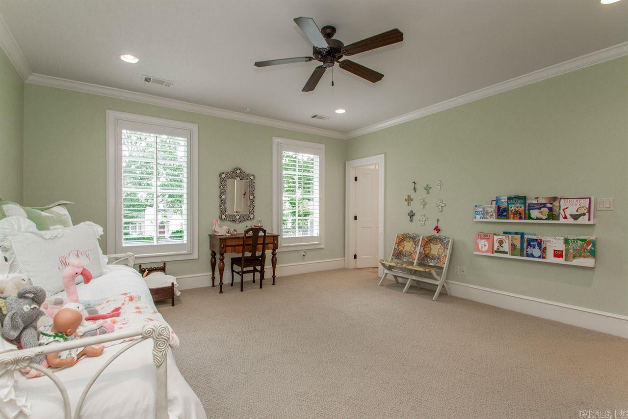 NEWTONS - Residential