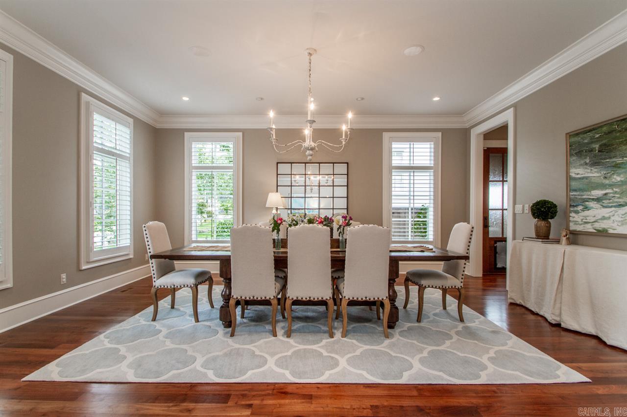 NEWTONS - Residential
