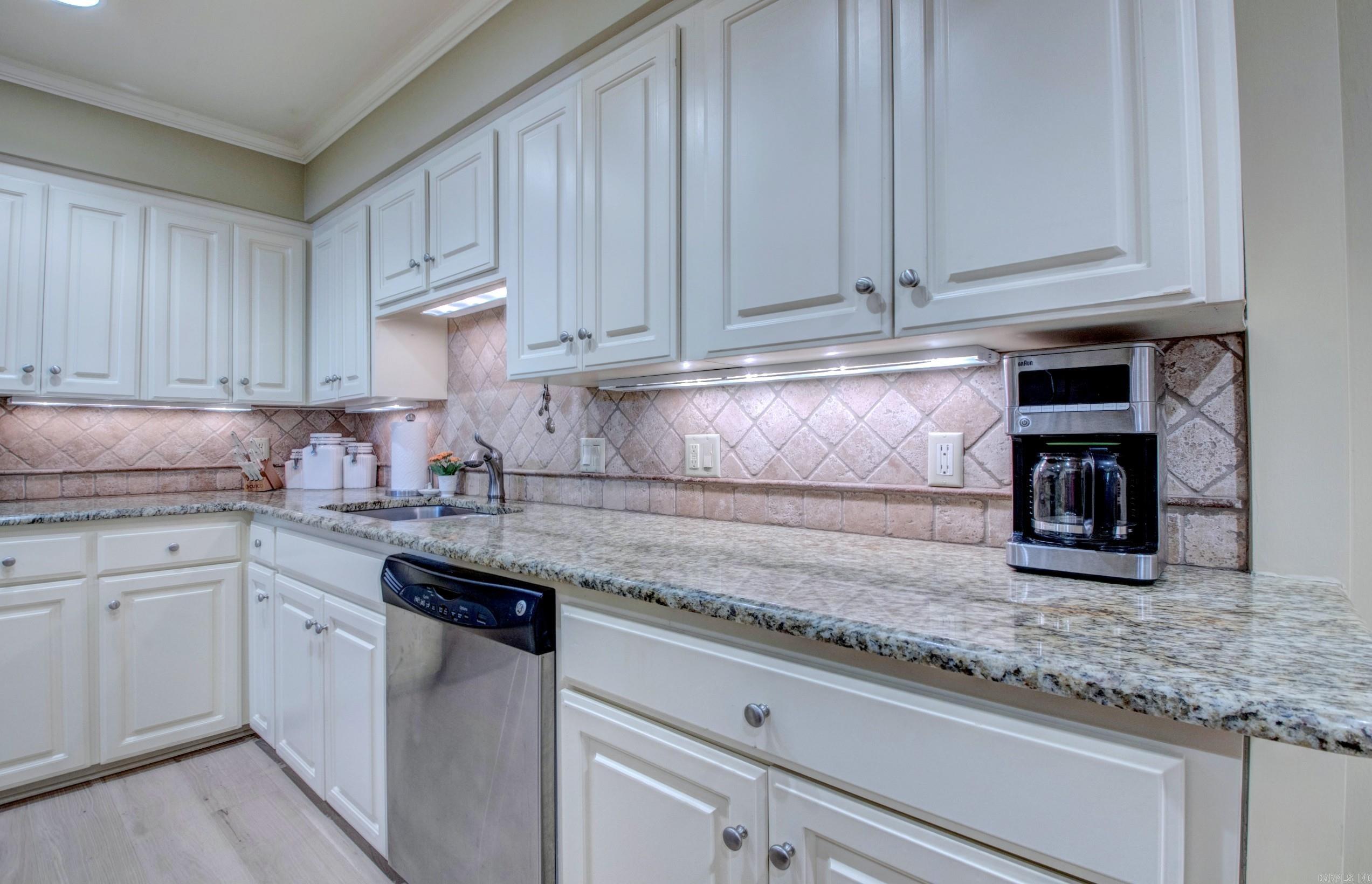 CAMBRIDGE PLACE HPR - Residential