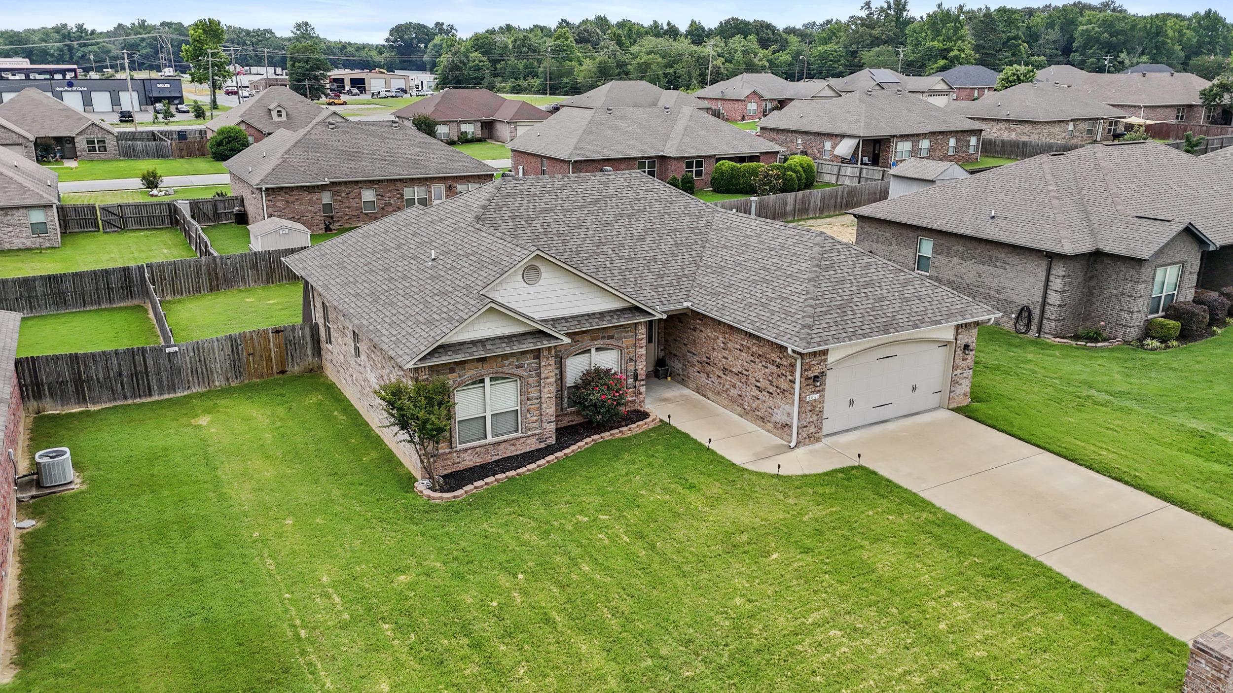 STONEHENGE PLACE - Residential