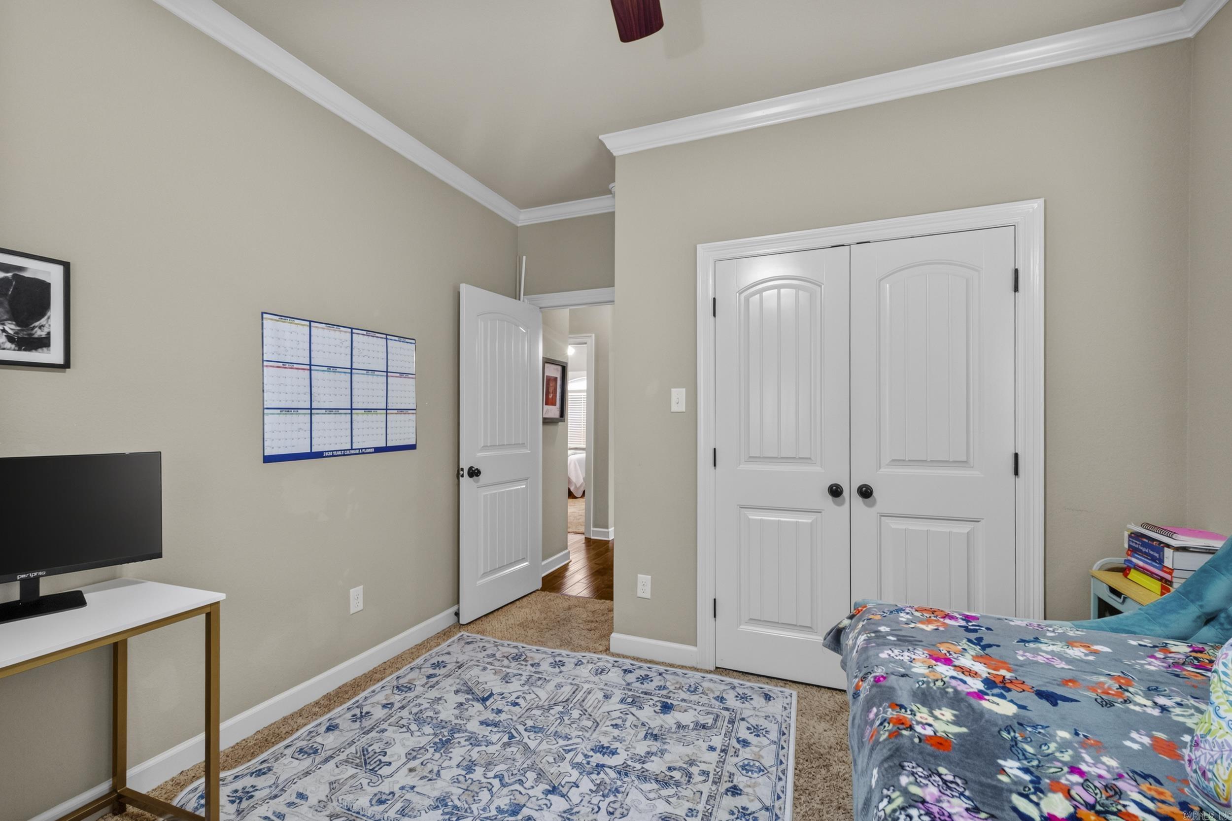 STONEHENGE PLACE - Residential
