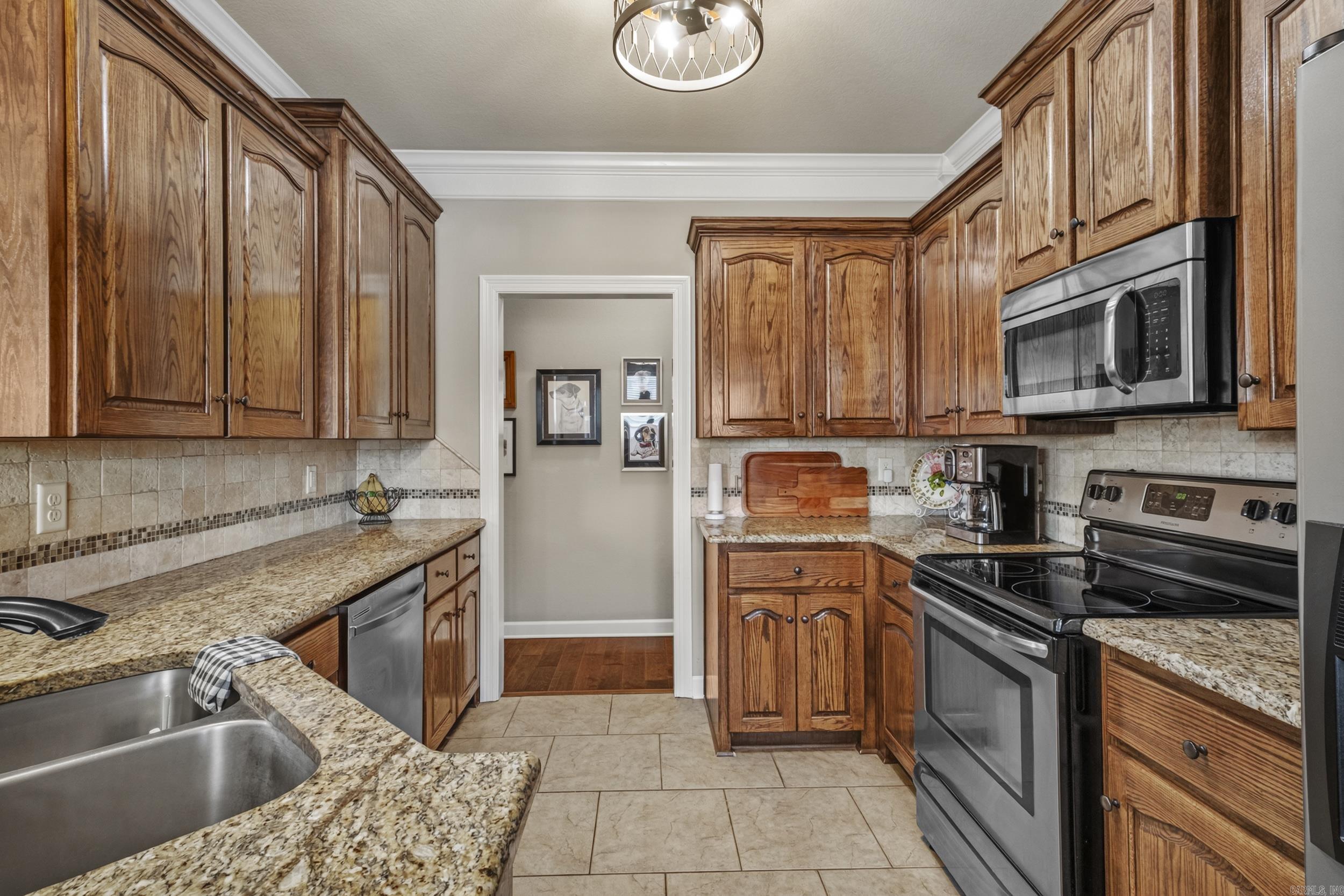 STONEHENGE PLACE - Residential