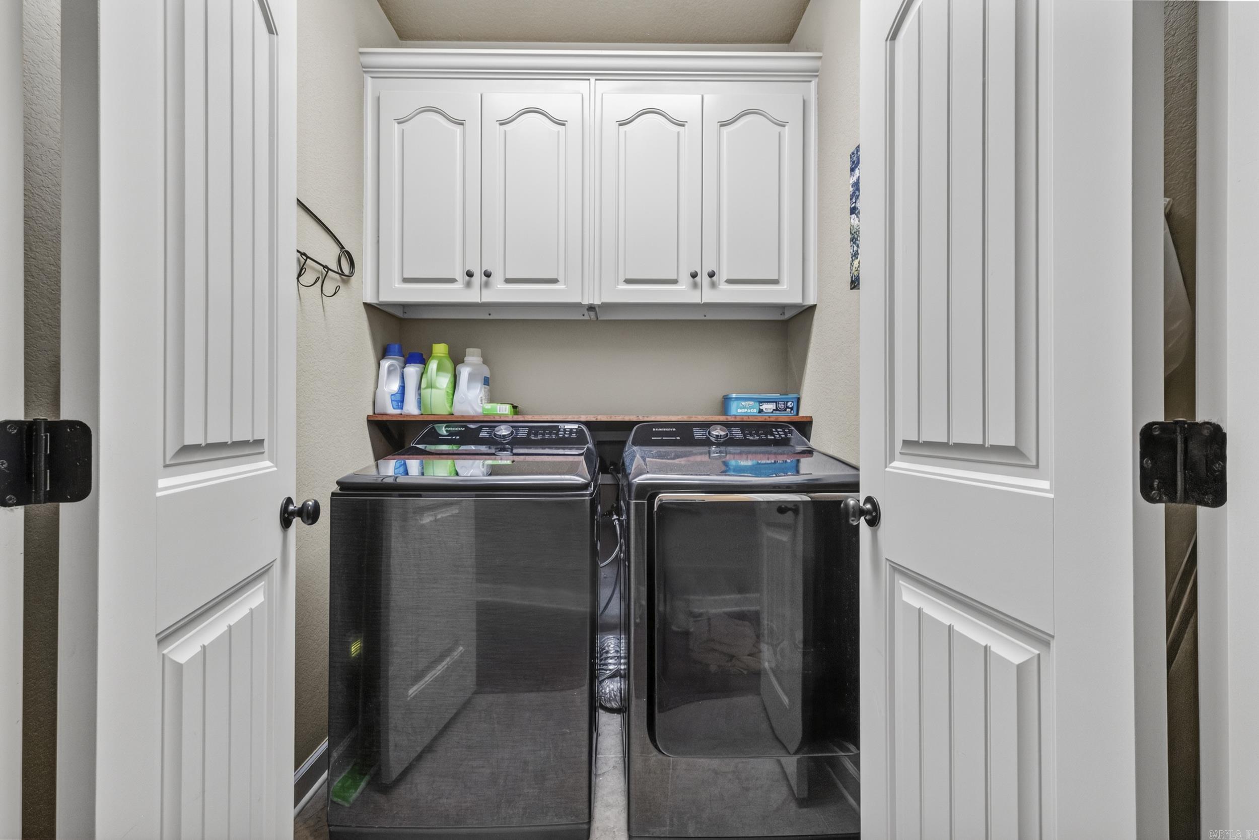 STONEHENGE PLACE - Residential