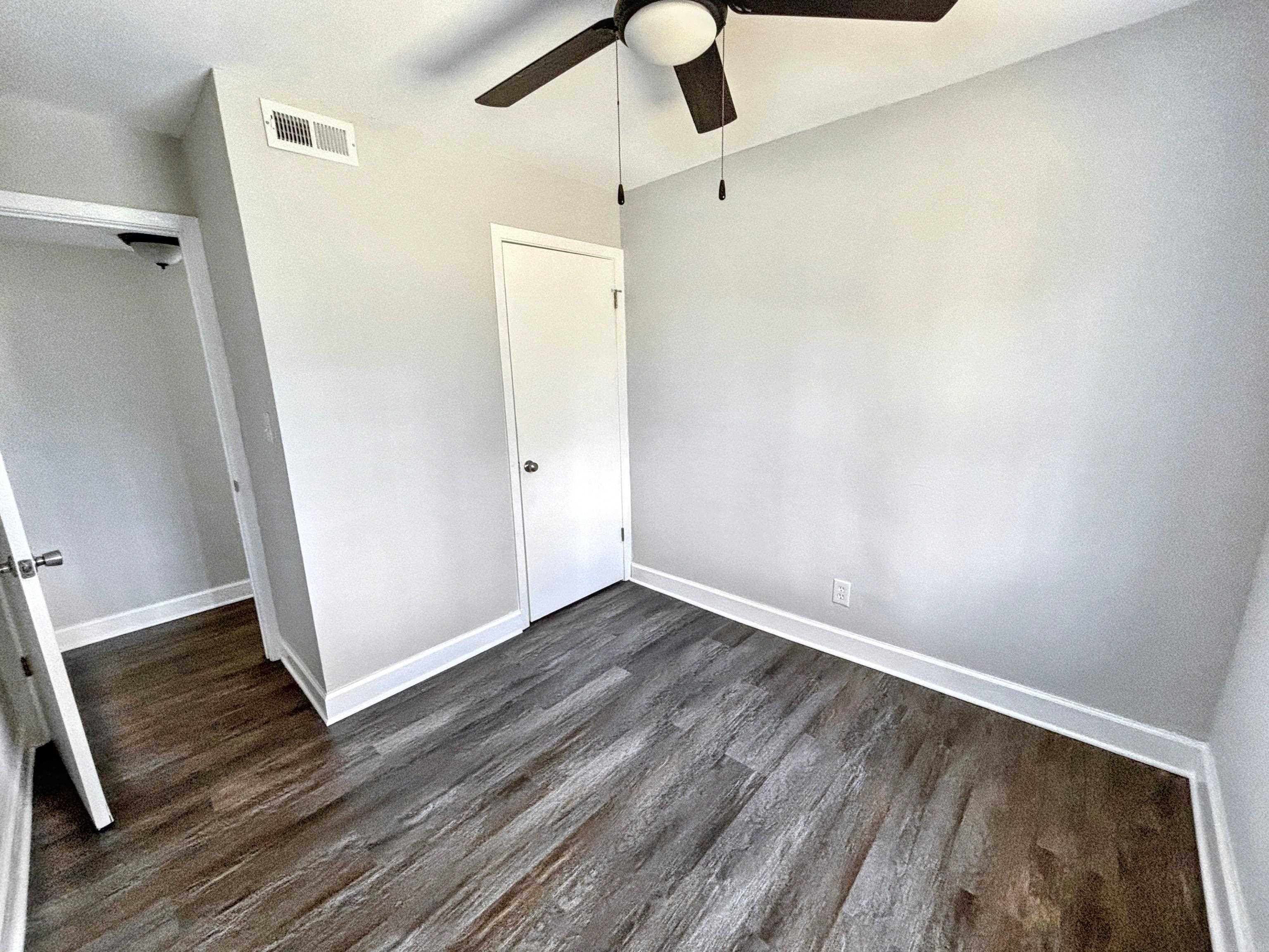 HACKBERRY KNOLL - Residential