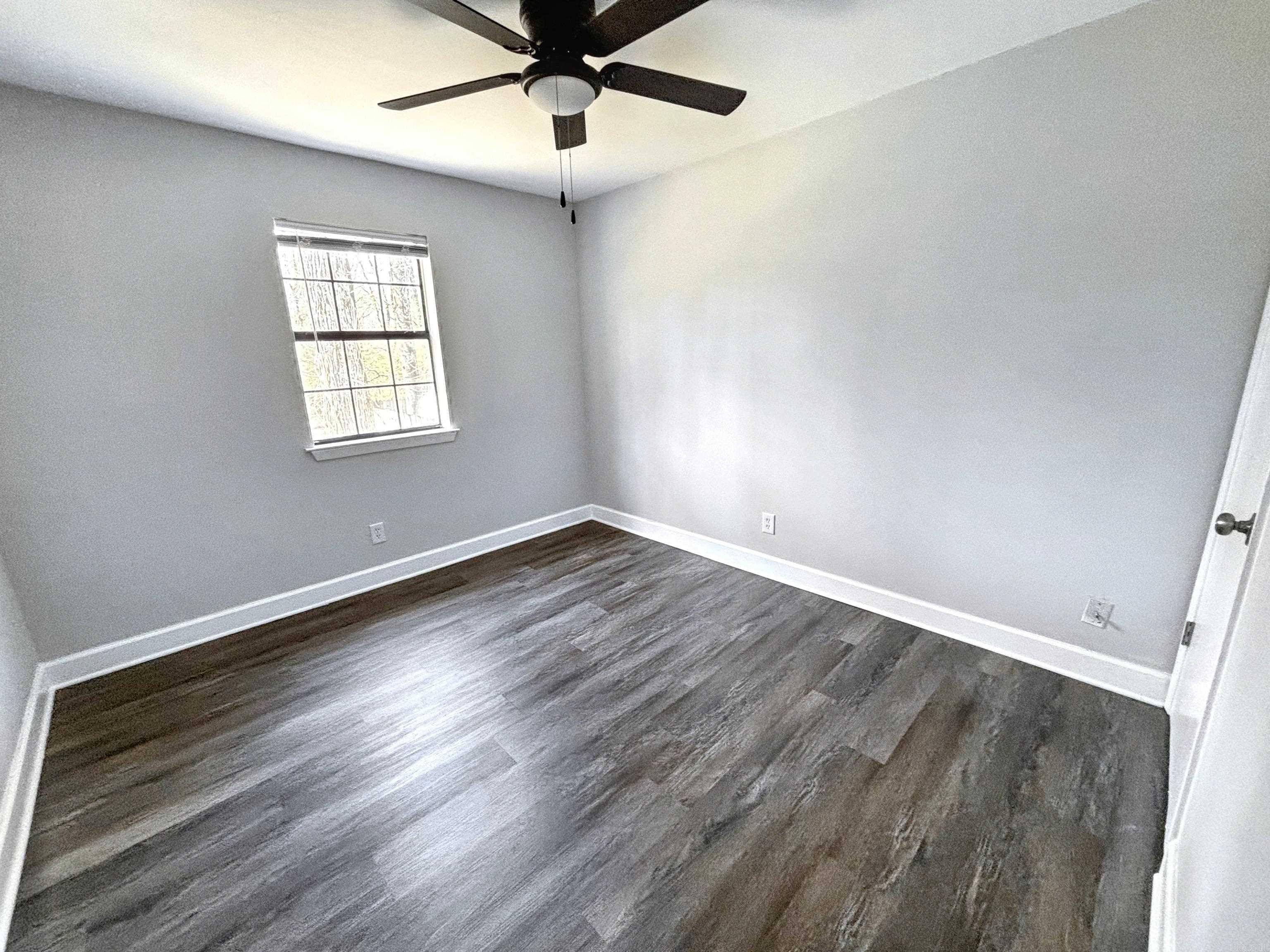 HACKBERRY KNOLL - Residential