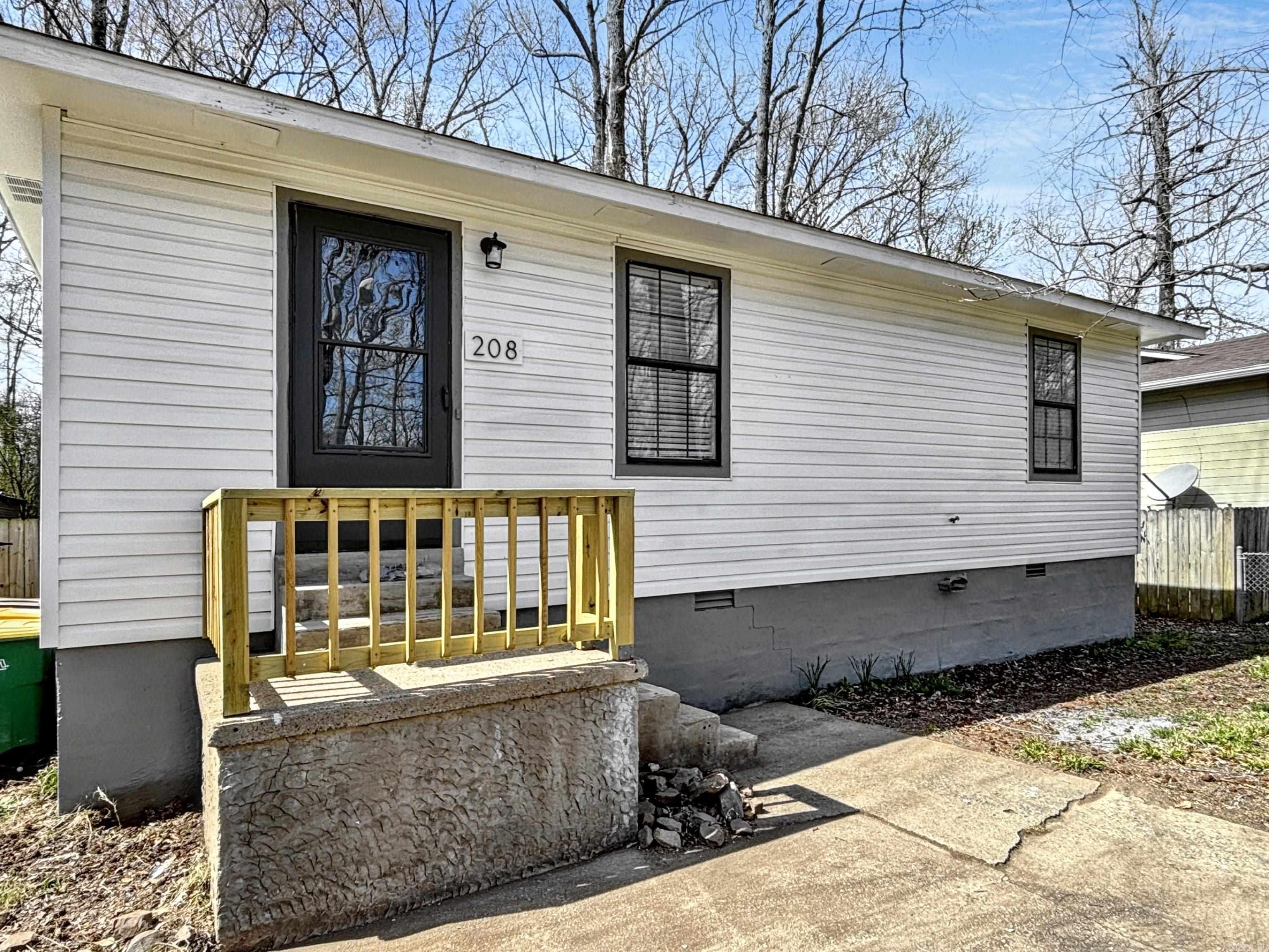 HACKBERRY KNOLL - Residential