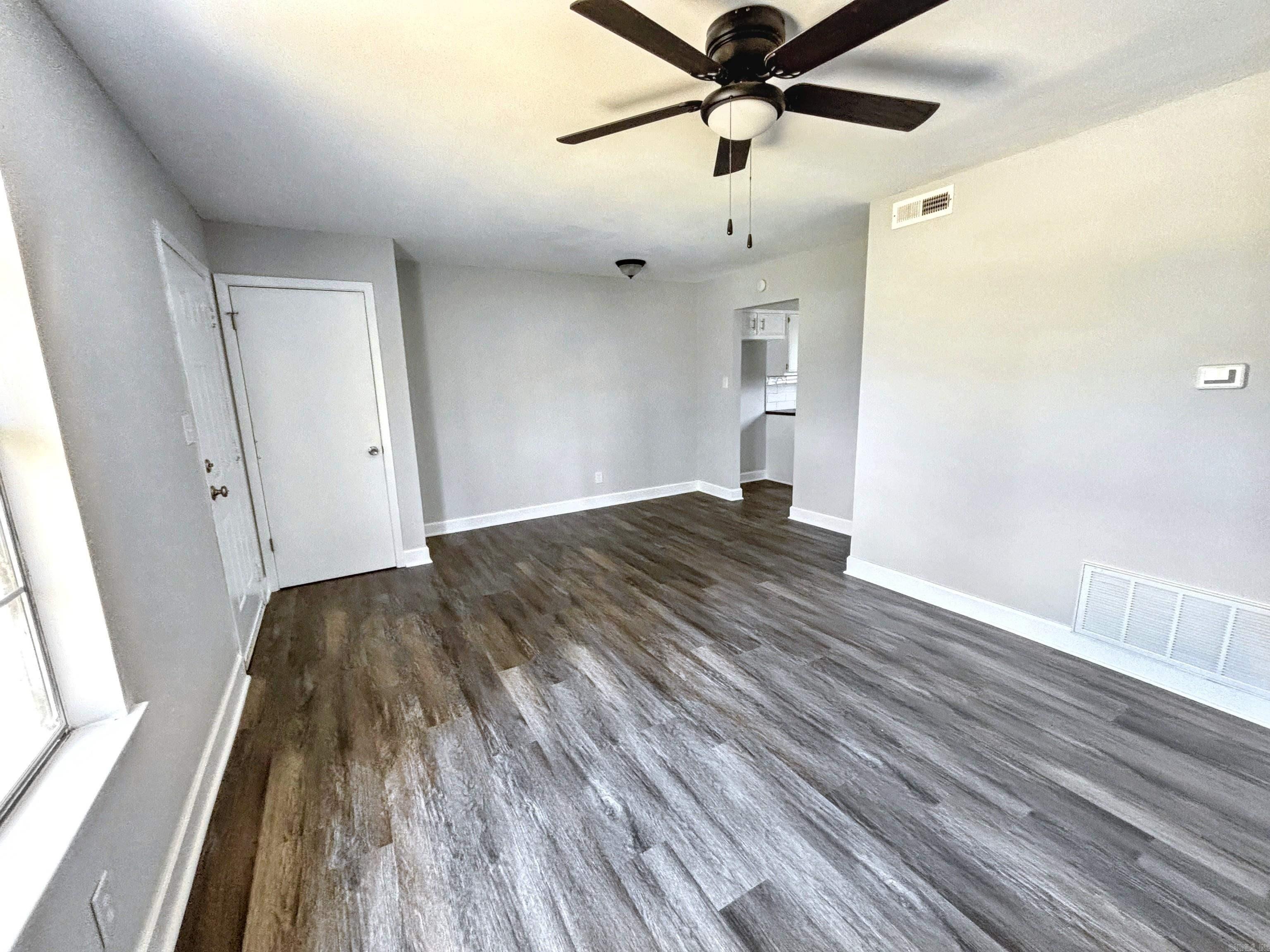 HACKBERRY KNOLL - Residential