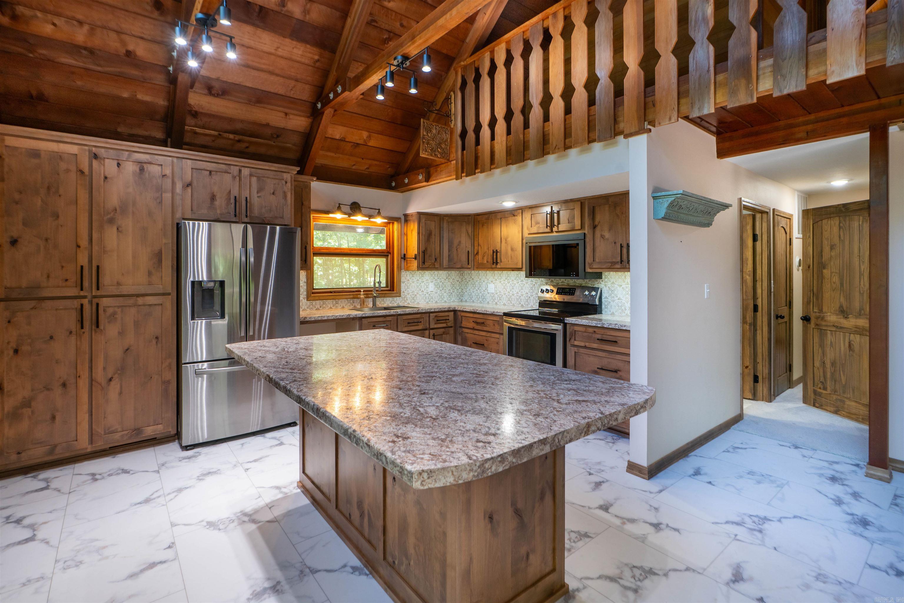 TAHLEQUAH - Residential