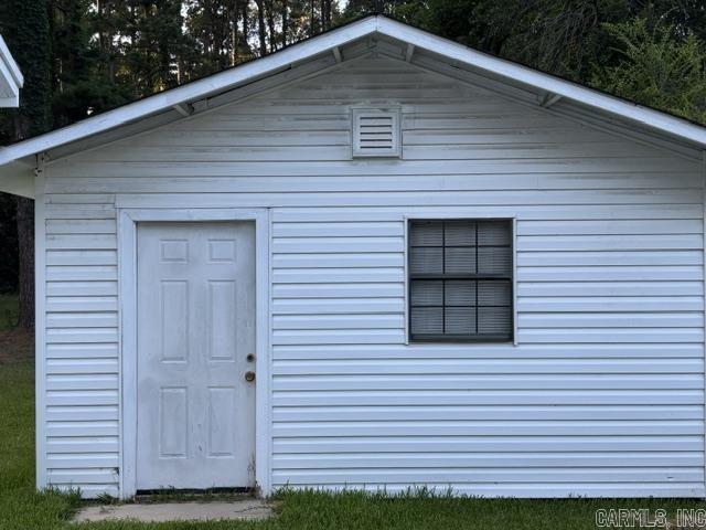 WEST LAKE - Residential