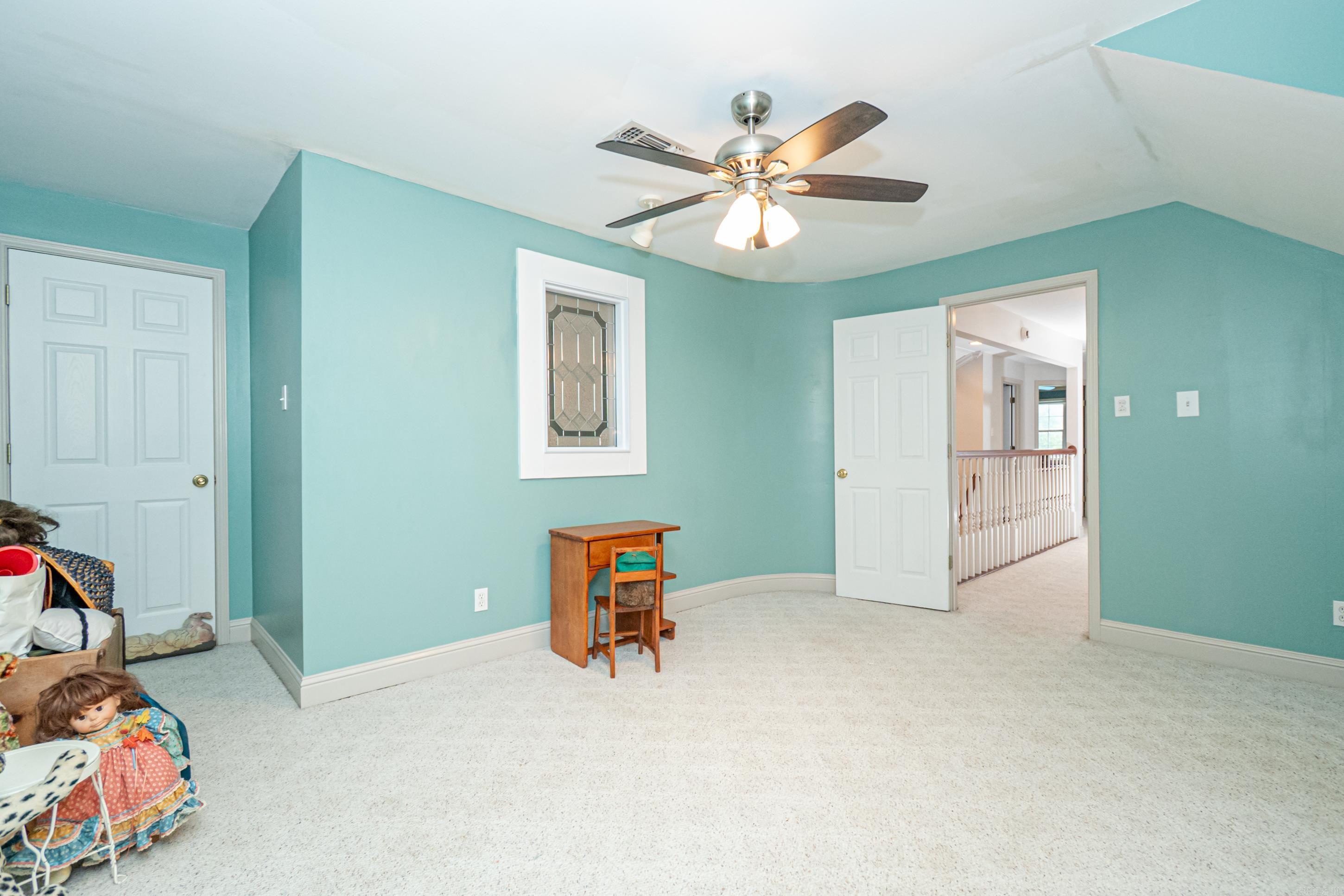 MEADOW HILLS - Residential