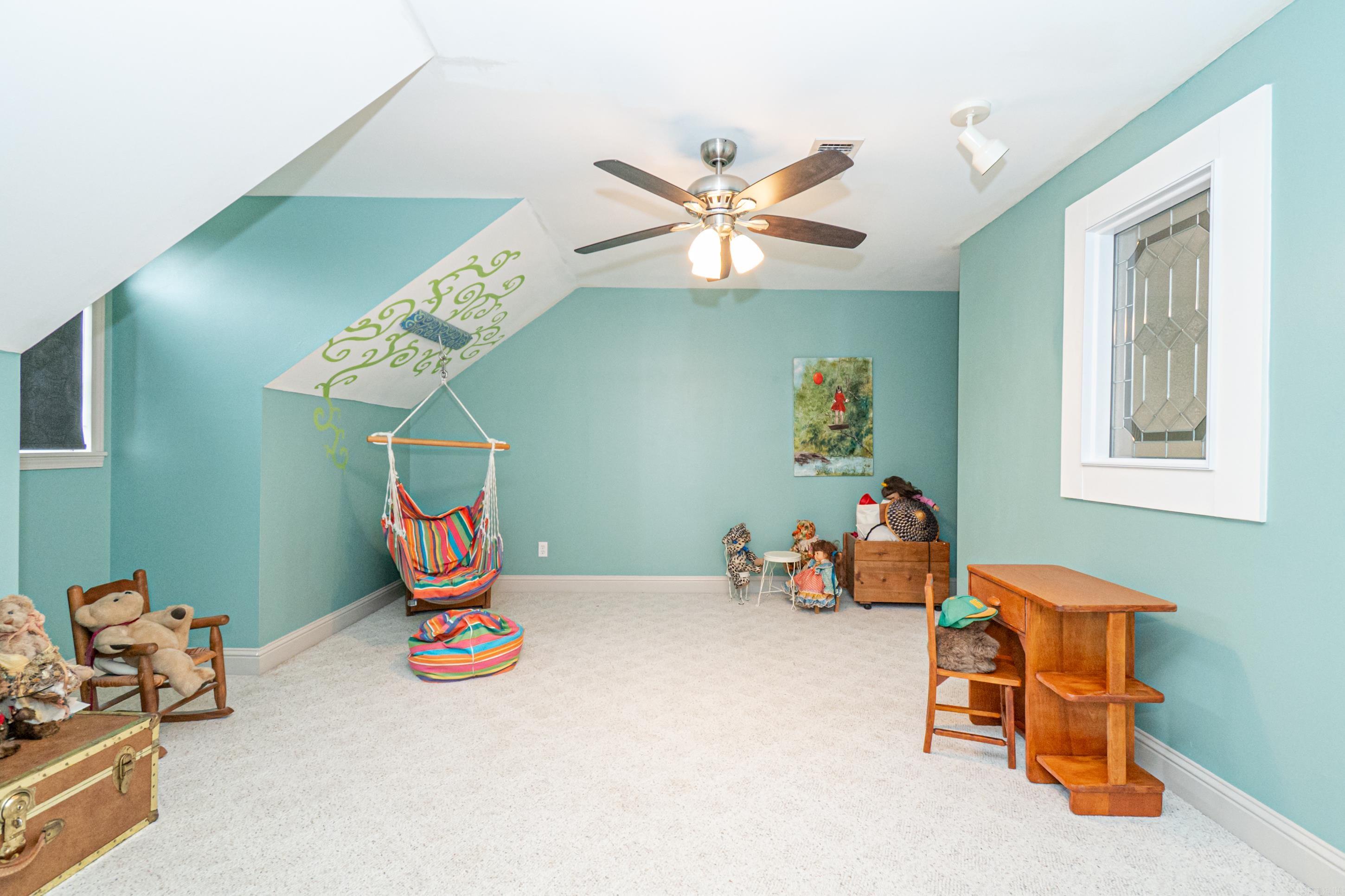 MEADOW HILLS - Residential