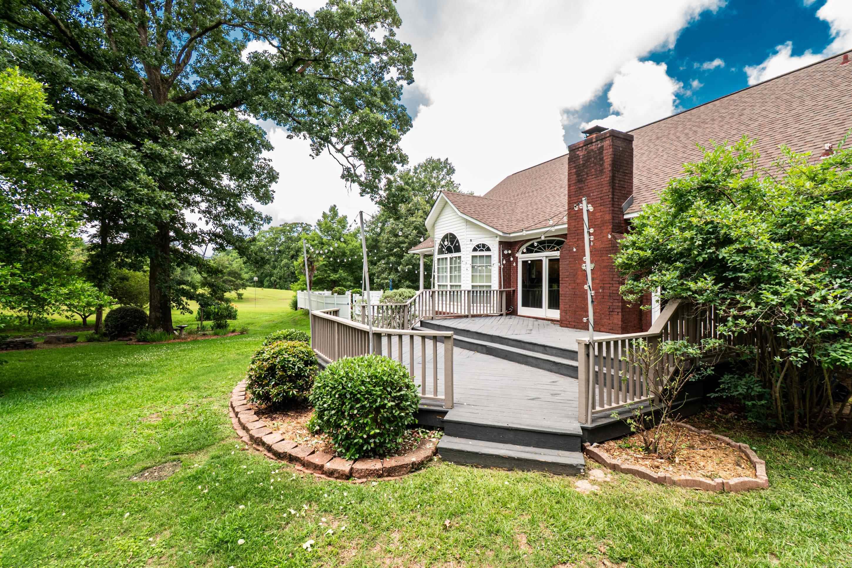 MEADOW HILLS - Residential