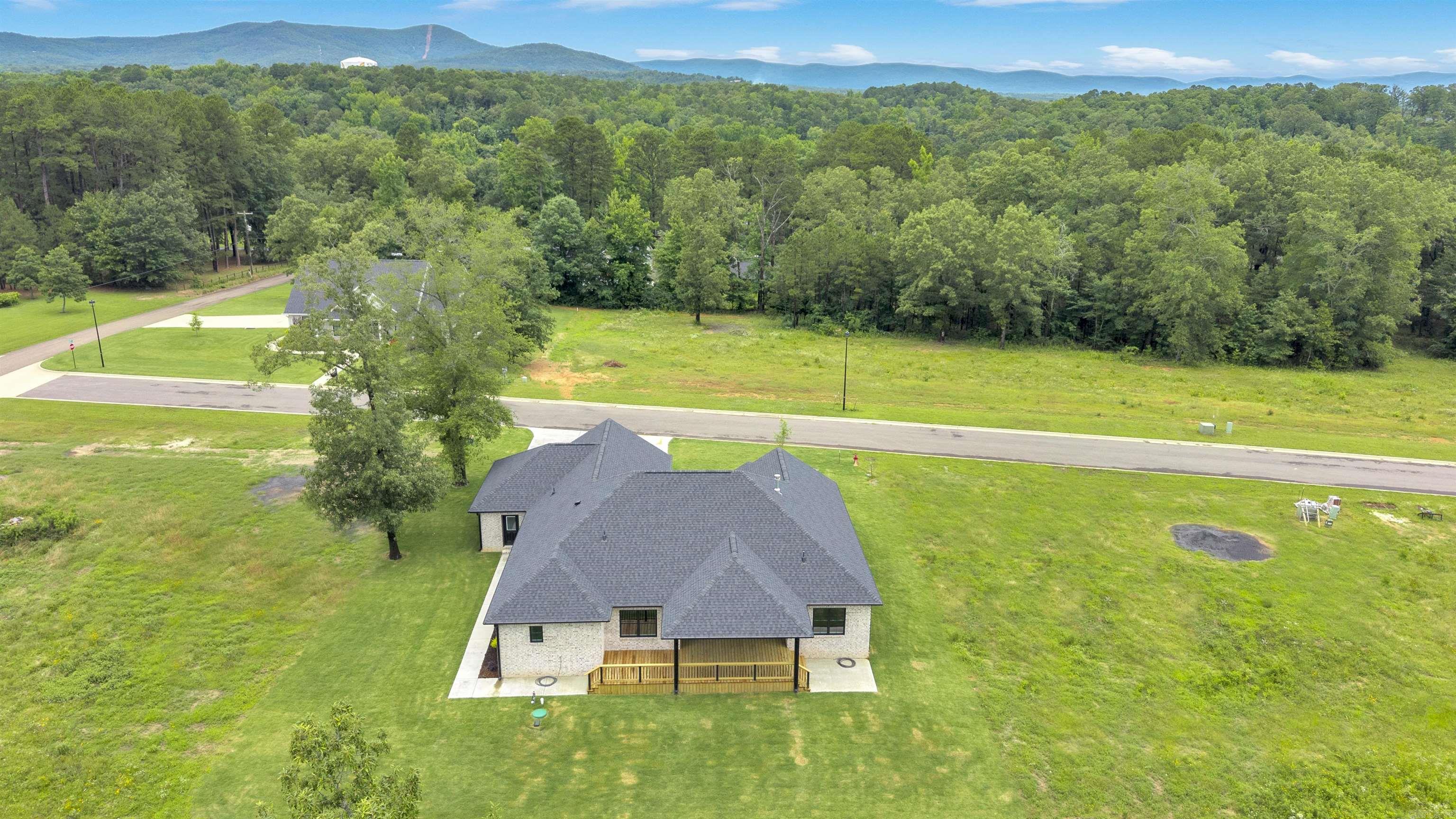 THE VILLAGE AT PRAIRIE CREEK - Residential