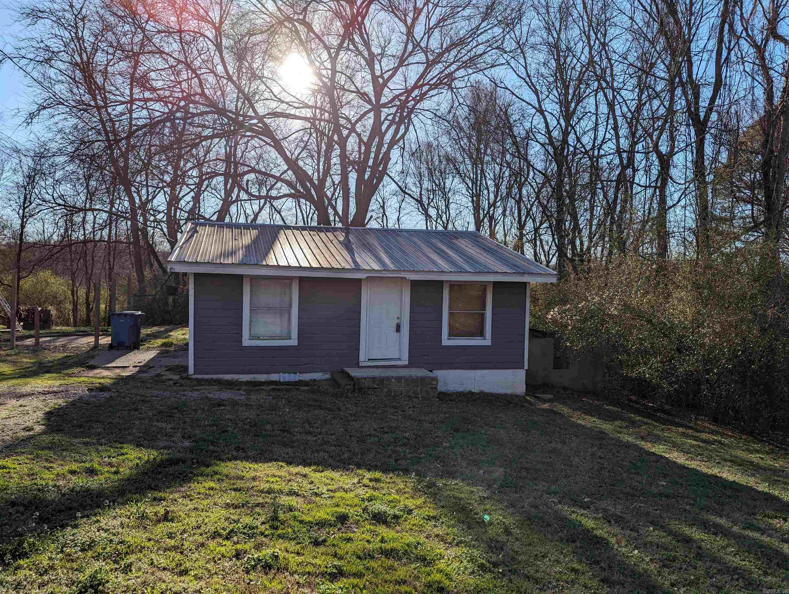 2 bedrooms 1 bath house located in Benton AR. 837 sq.ft. built in 1949. Metal roof installed in 2016. Water heater in 2017. Being sold  "as is". Rented for the past 6 years. Broker owned.