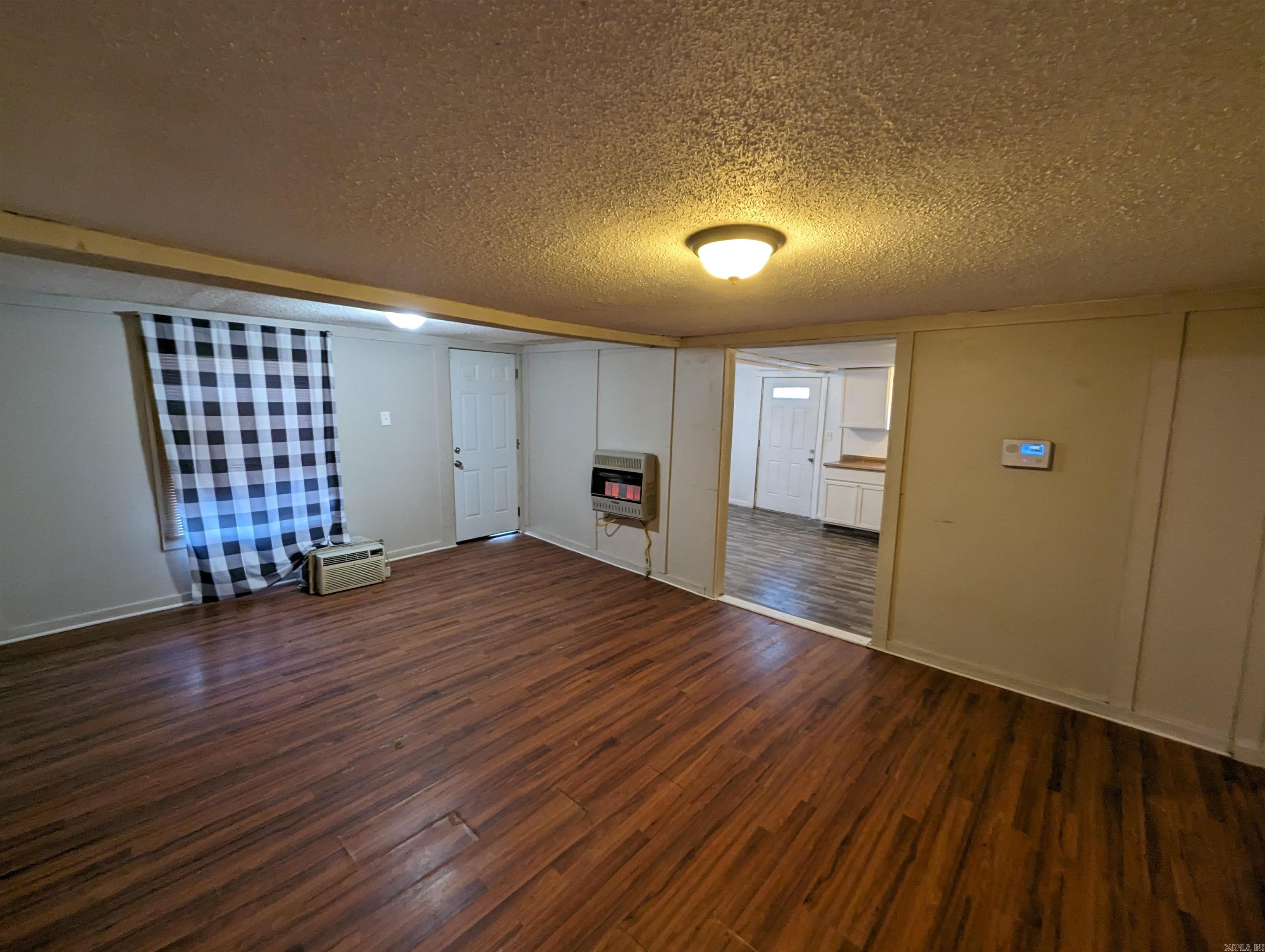 Jones - Residential
