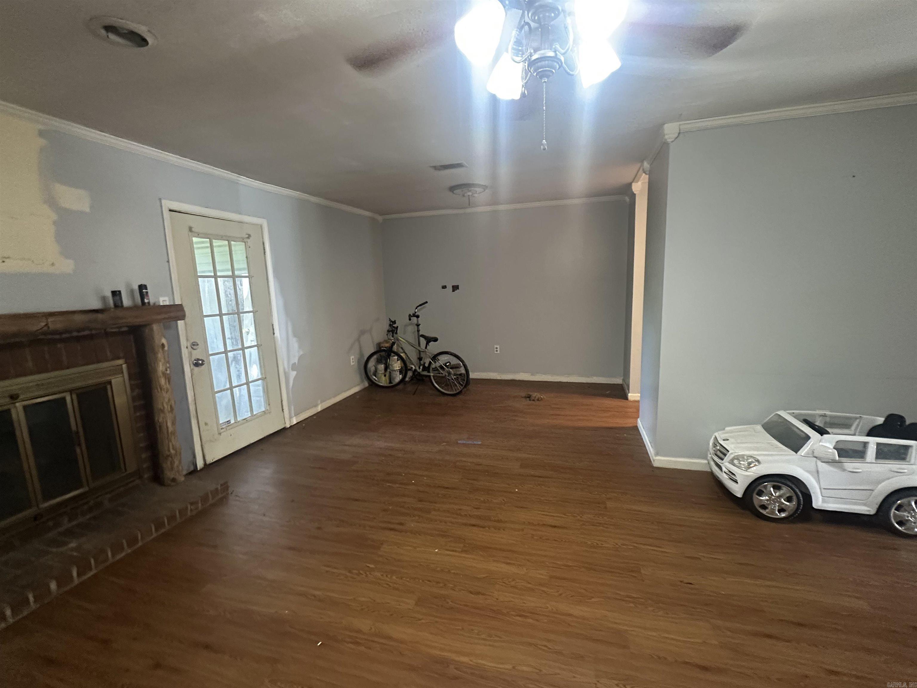 BRIERWOOD - Residential