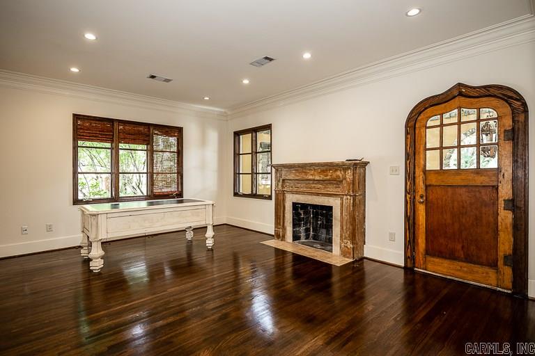 Newtons - Residential