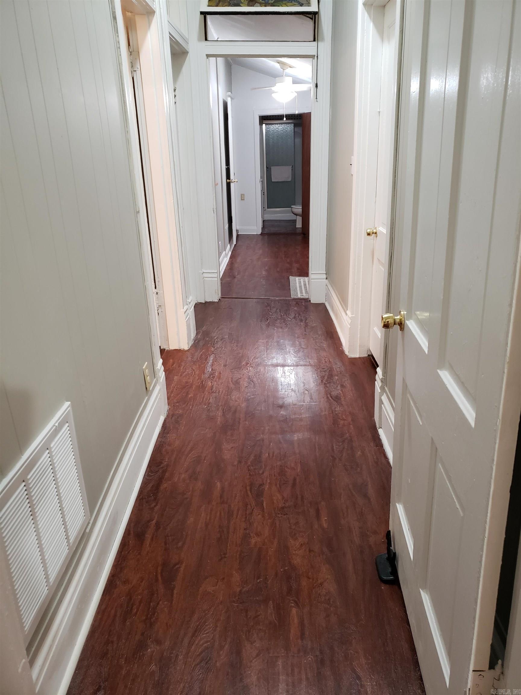 COLLINS - Residential