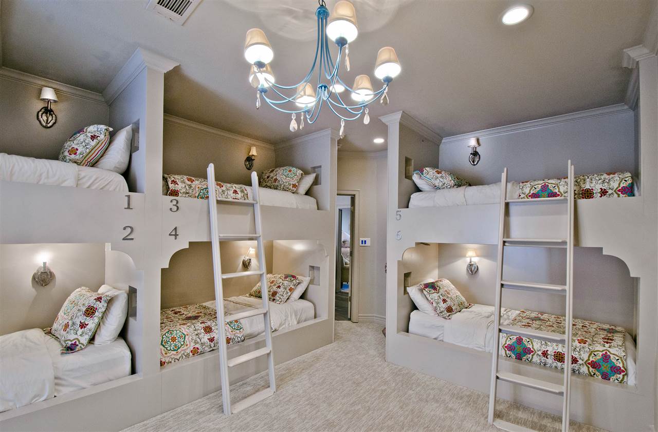 BAYVIEW ESTATES - Residential