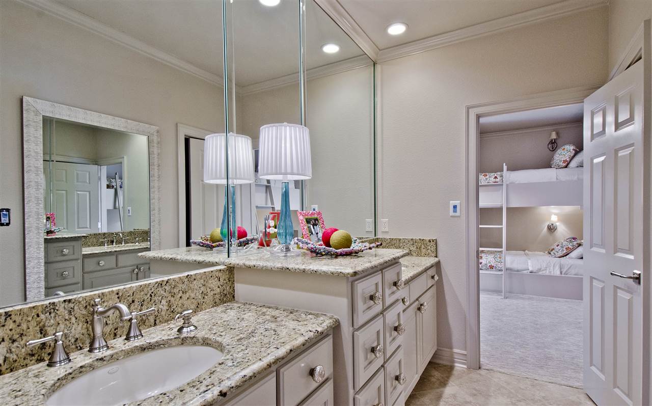 BAYVIEW ESTATES - Residential