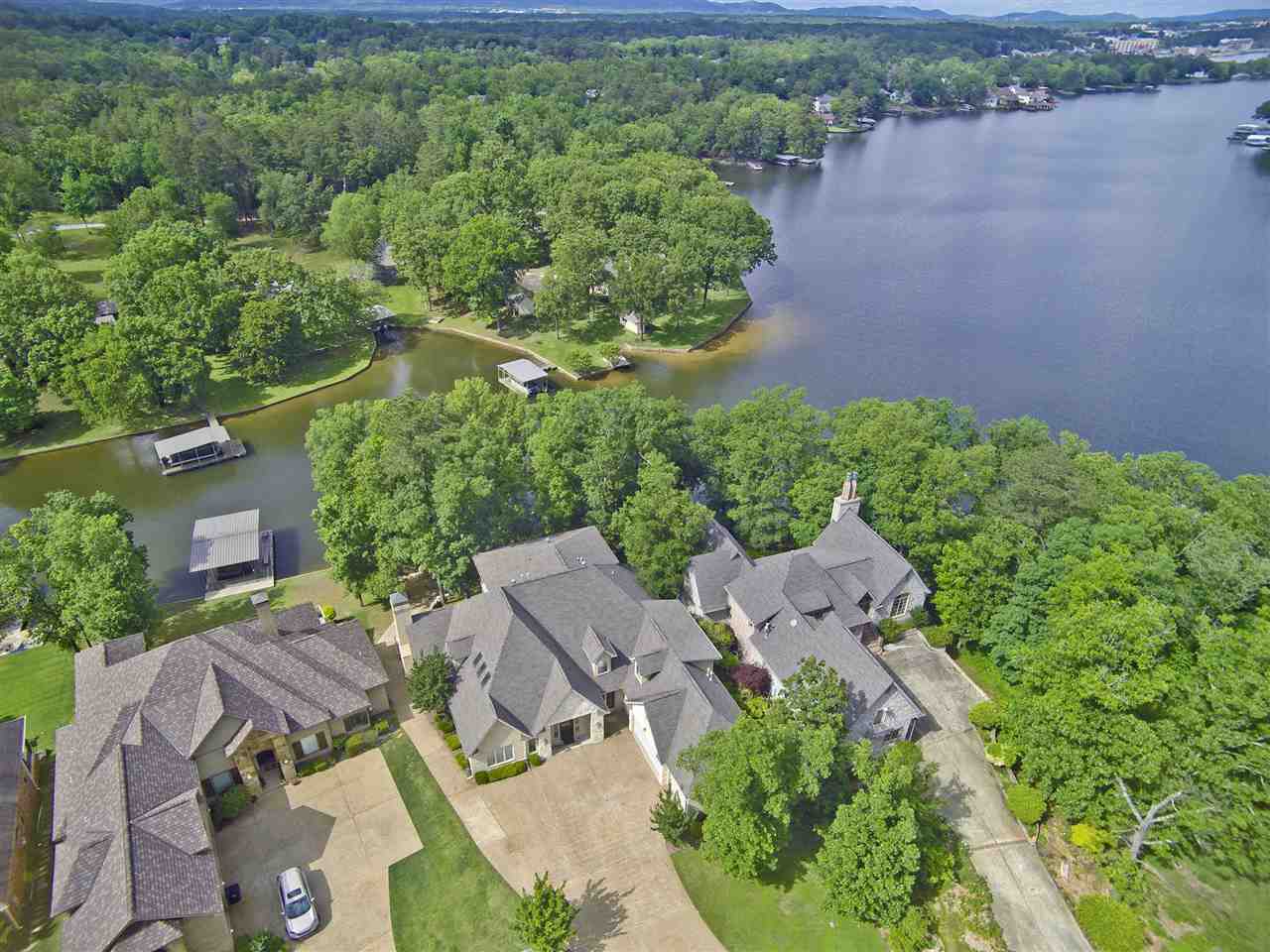 BAYVIEW ESTATES - Residential