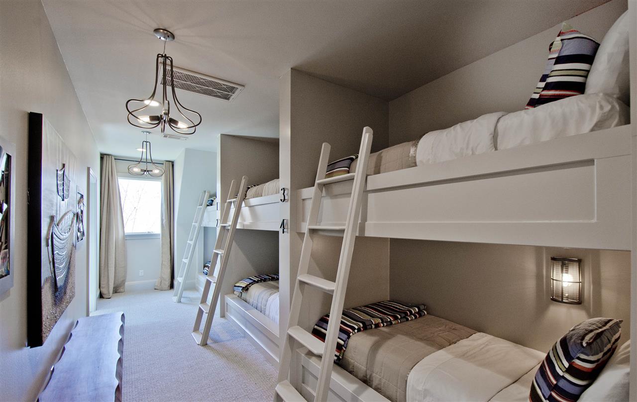 BAYVIEW ESTATES - Residential