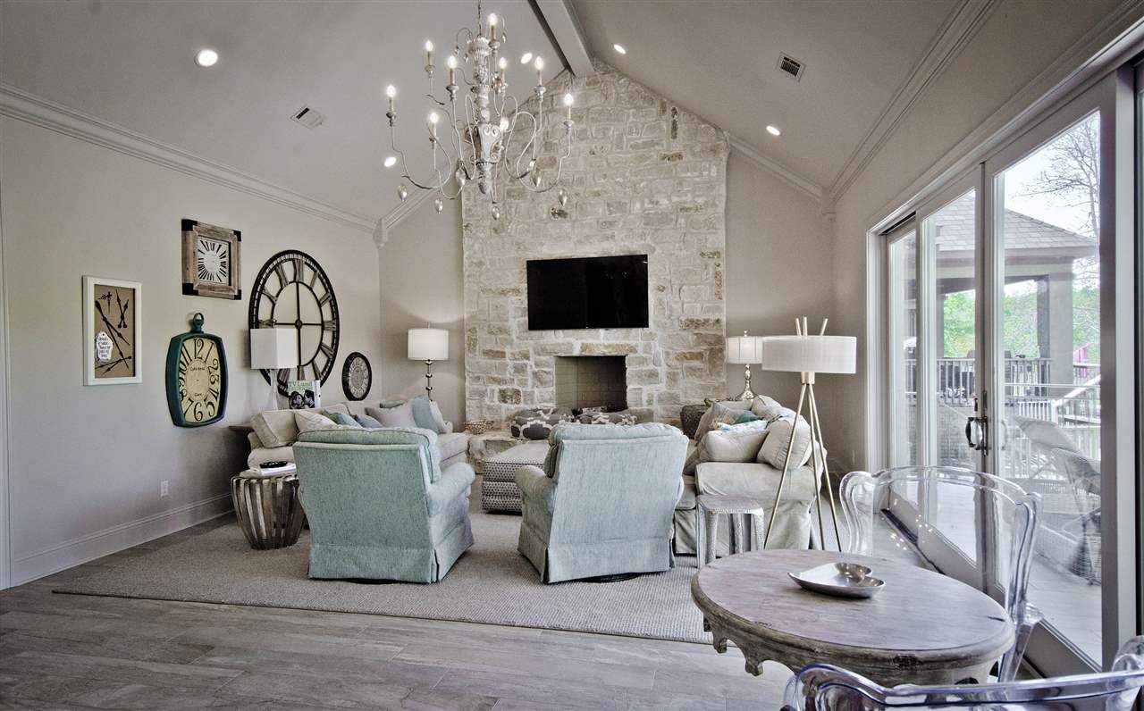 BAYVIEW ESTATES - Residential