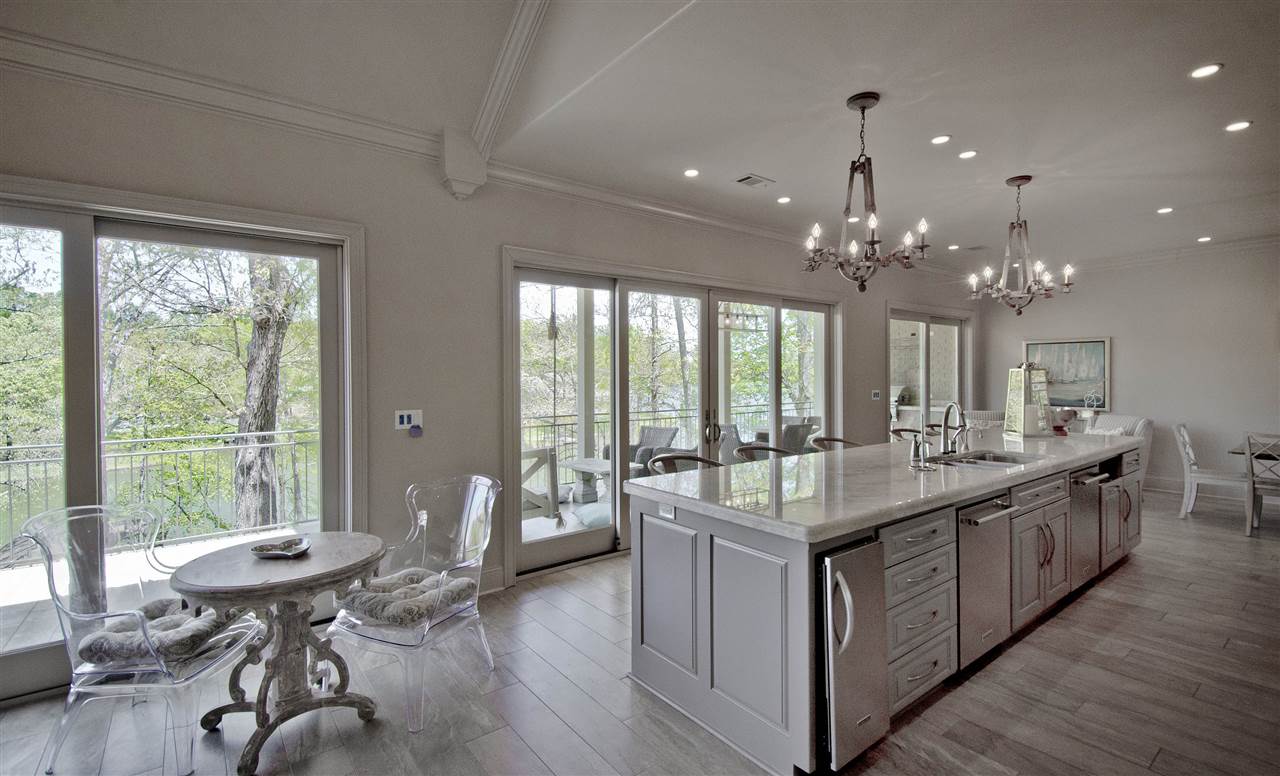 BAYVIEW ESTATES - Residential