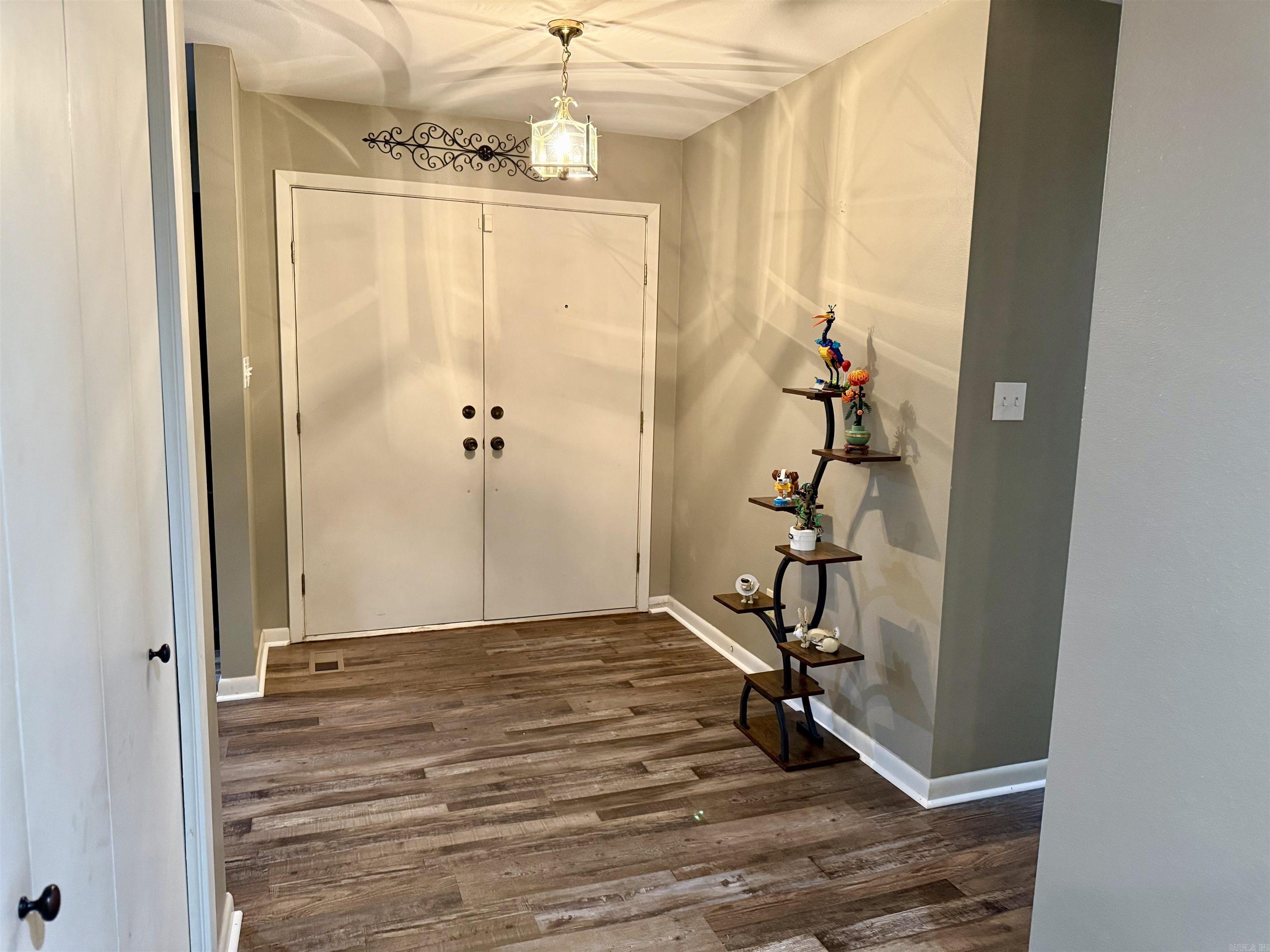 Heber Springs-Inside - Residential