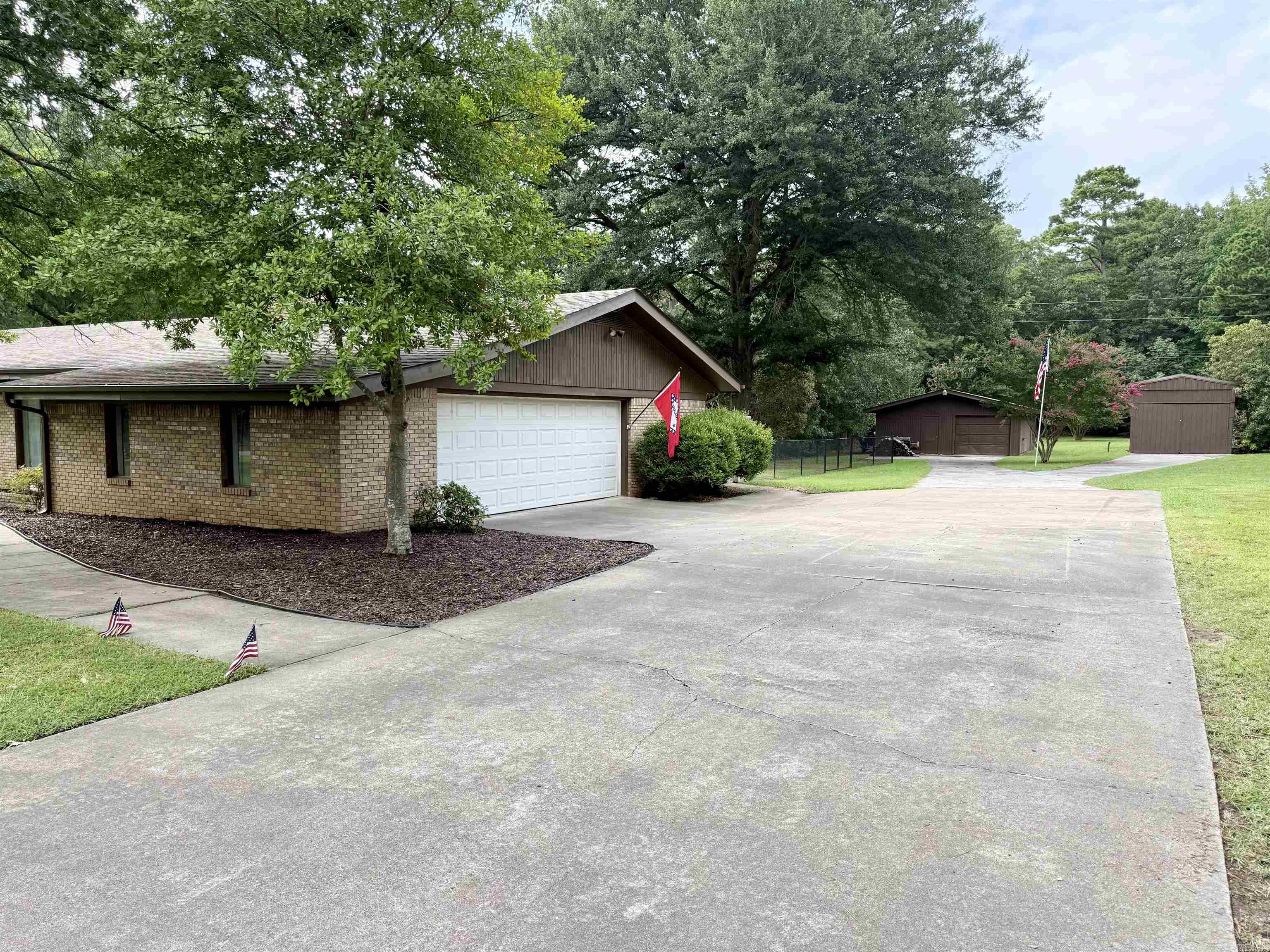 Heber Springs-Inside - Residential