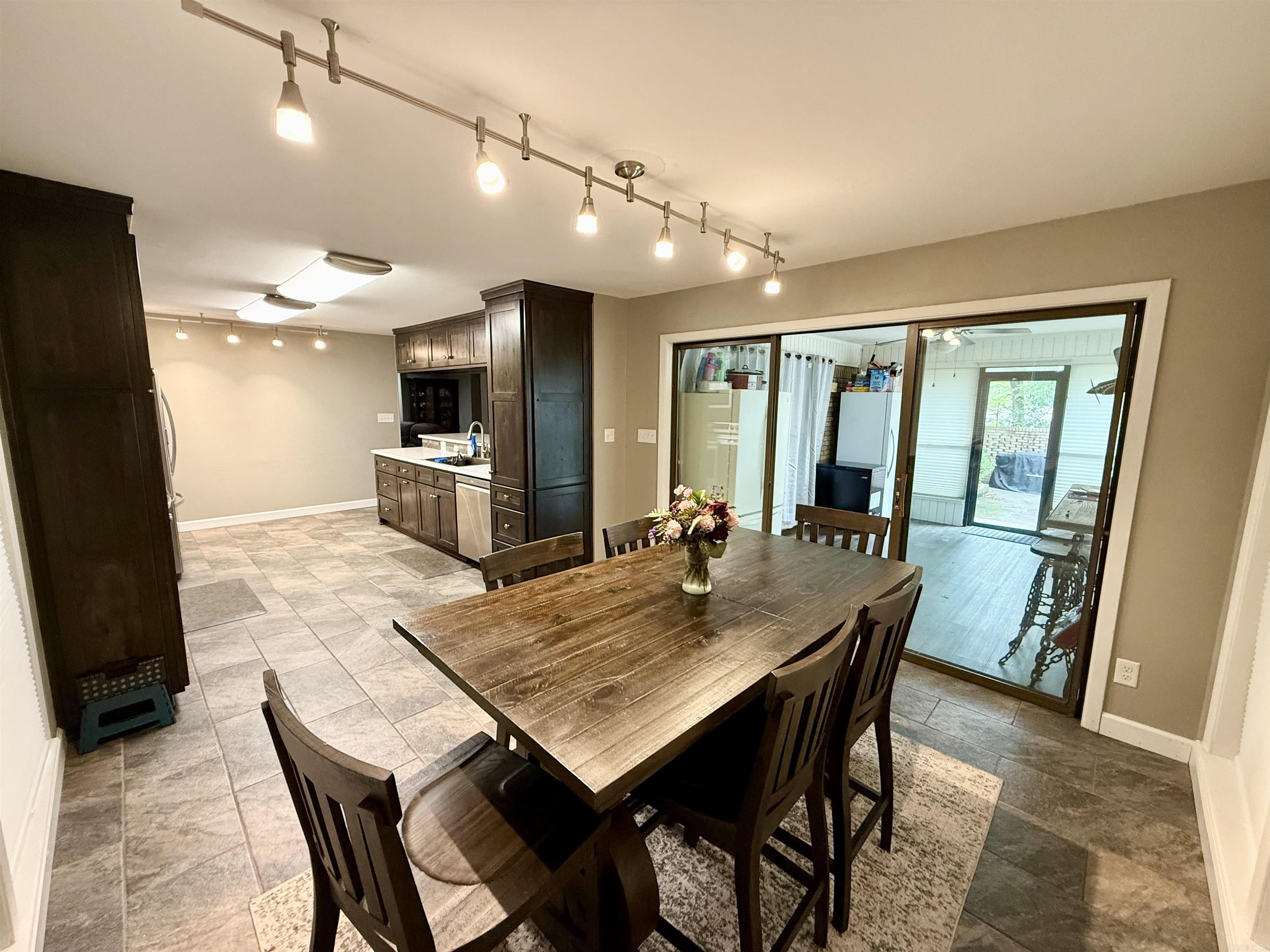 Heber Springs-Inside - Residential