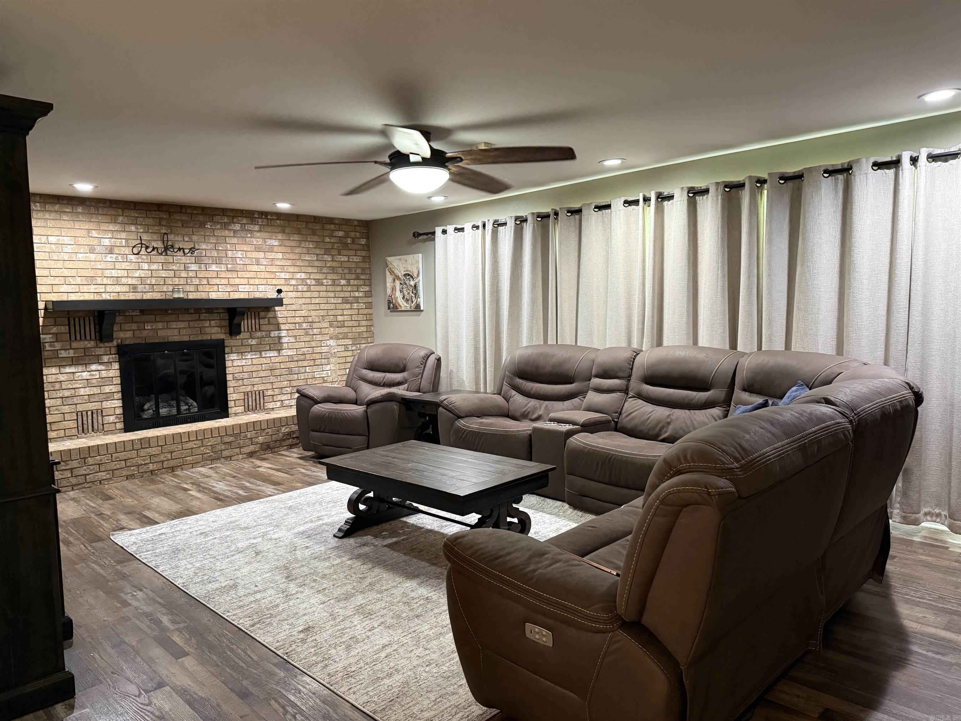 Heber Springs-Inside - Residential