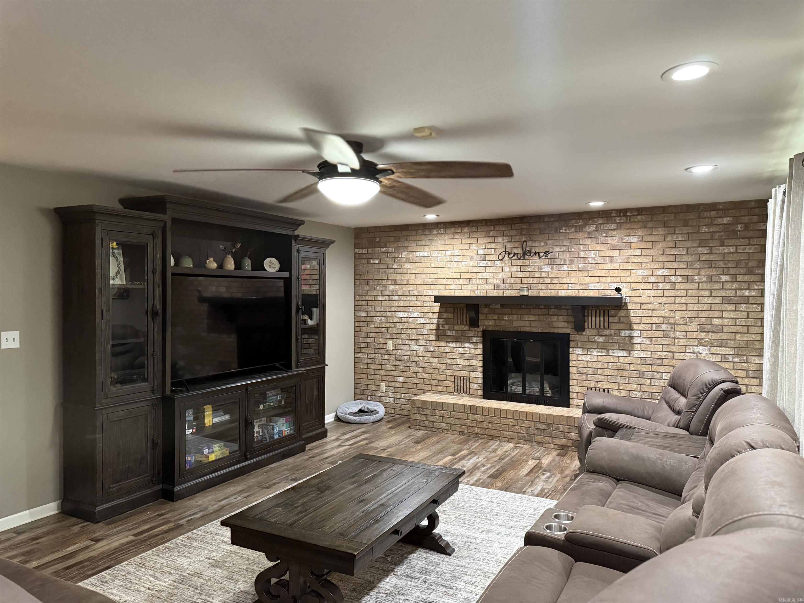 Heber Springs-Inside - Residential