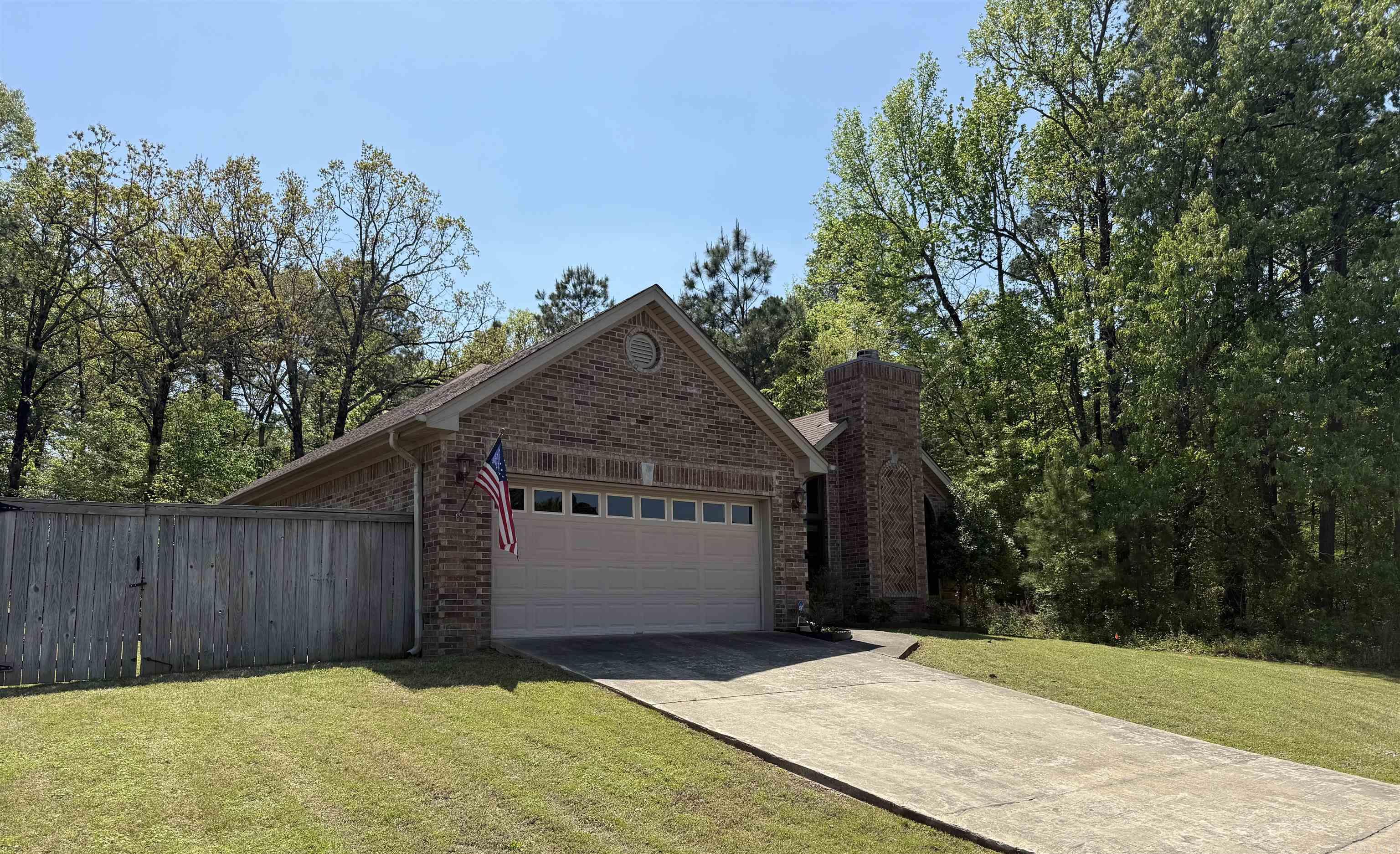 COUNTRY CLUB OF ARK THE - Residential