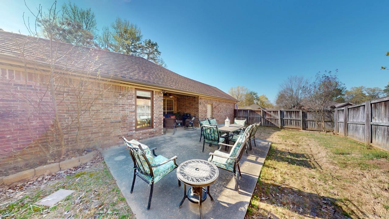 COUNTRY CLUB OF ARK THE - Residential